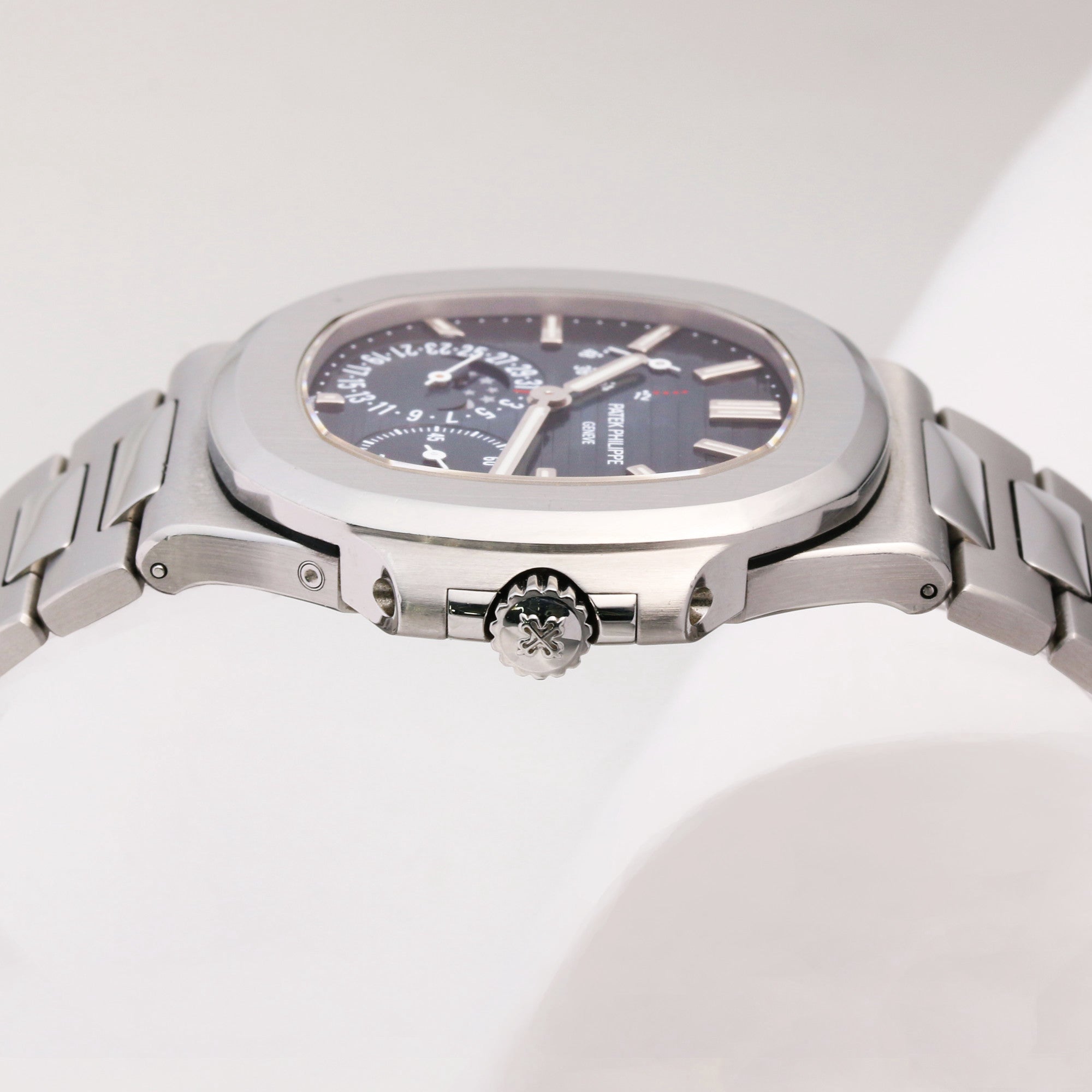 Patek Philippe 5712 1A-001 Stainless Steel Moonphase Second Hand Watch Collectors 12