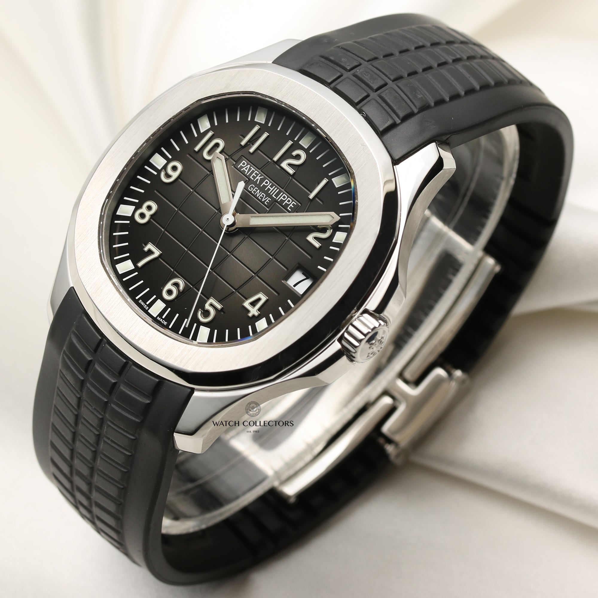 Patek Philippe Aquanaut Stainless Steel Second Hand Watch Collectors 3