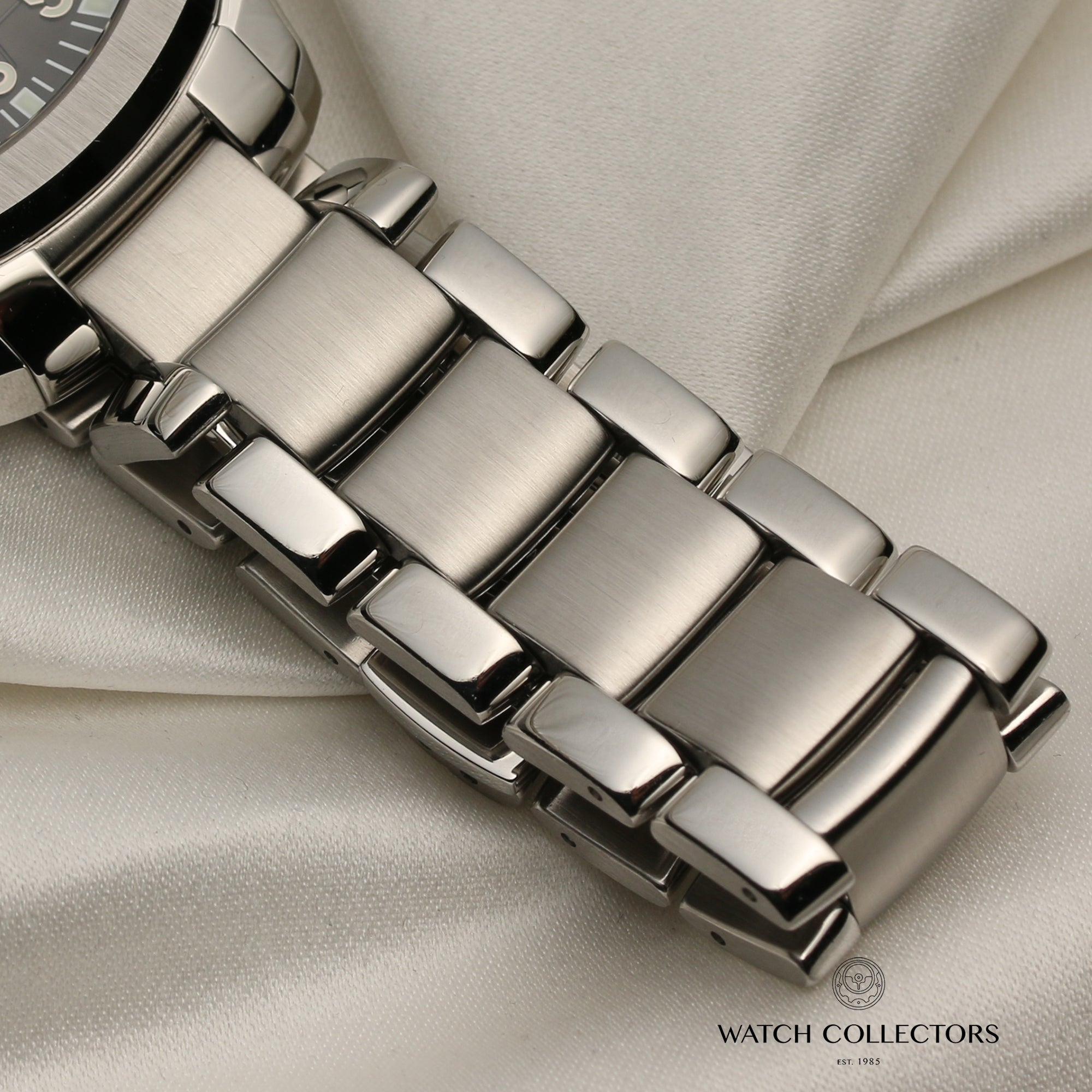 Patek Philippe Aquanaut Stainless Steel Second Hand Watch Collectors 7