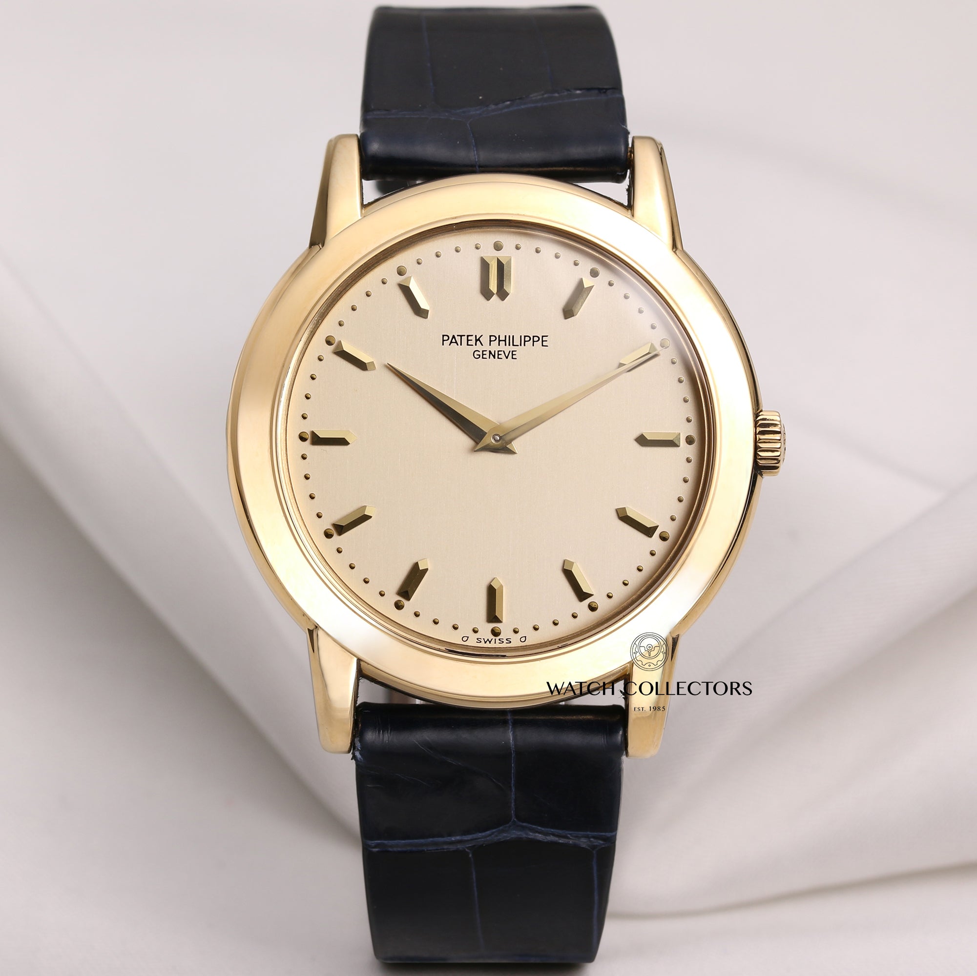 Patek-Philippe-Calatrava-18K-Yellow-Gold-Second-Hand-Watch-Collectors-1
