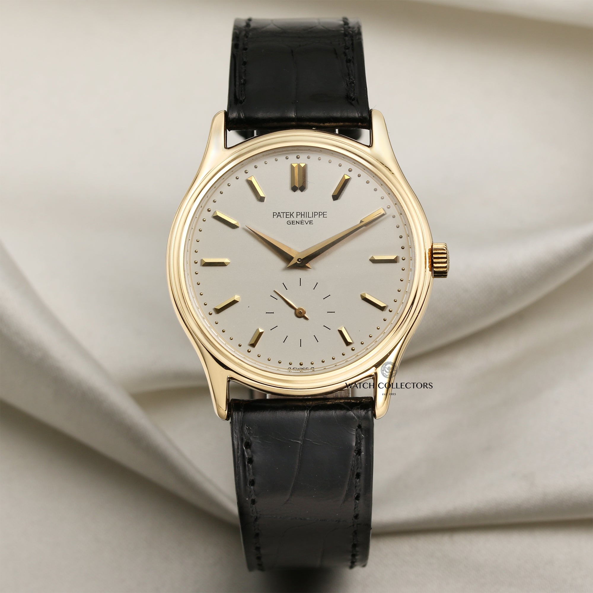 Patek Philippe Calatrava 18K Yellow Gold Second Hand Watch Collectors 1