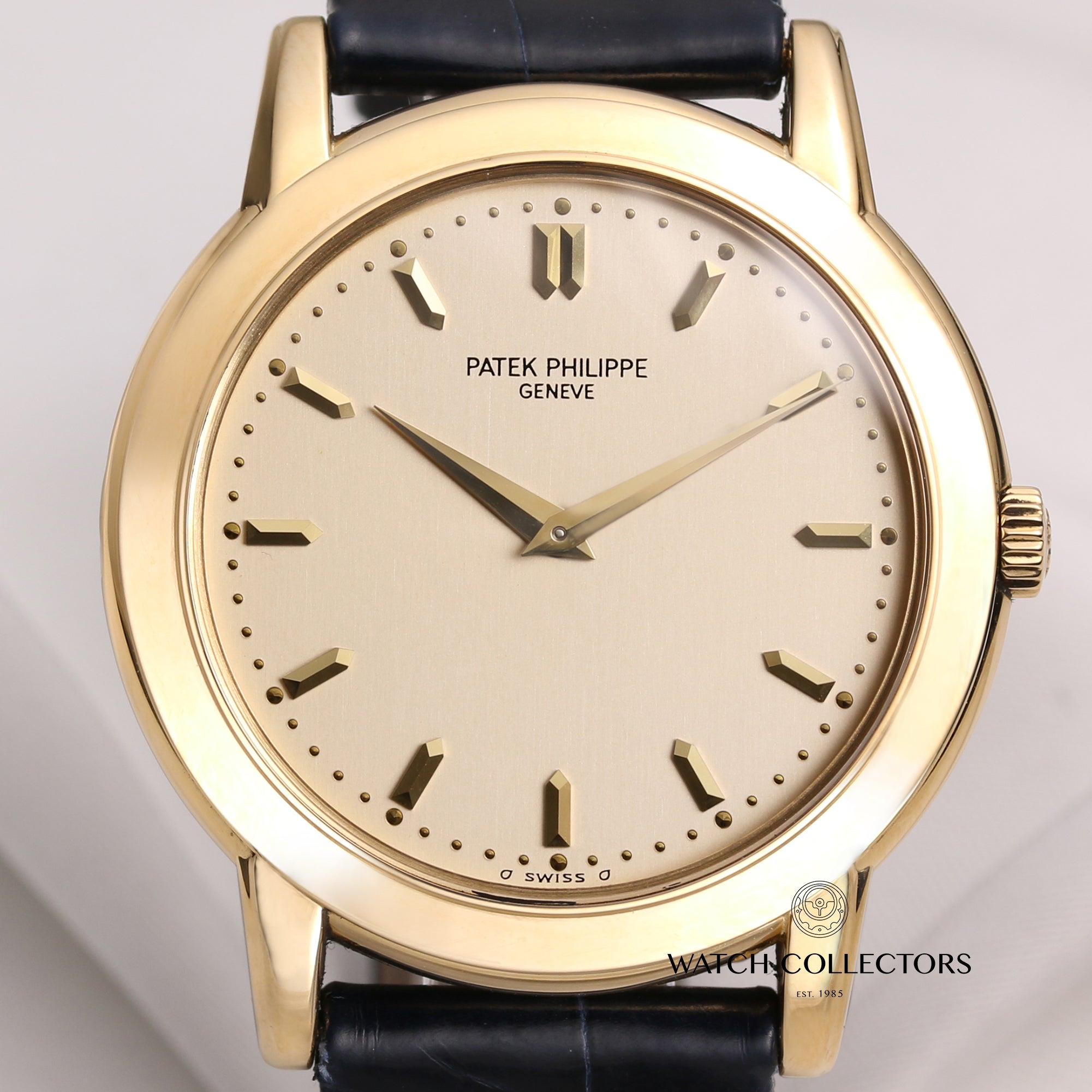 Patek-Philippe-Calatrava-18K-Yellow-Gold-Second-Hand-Watch-Collectors-2