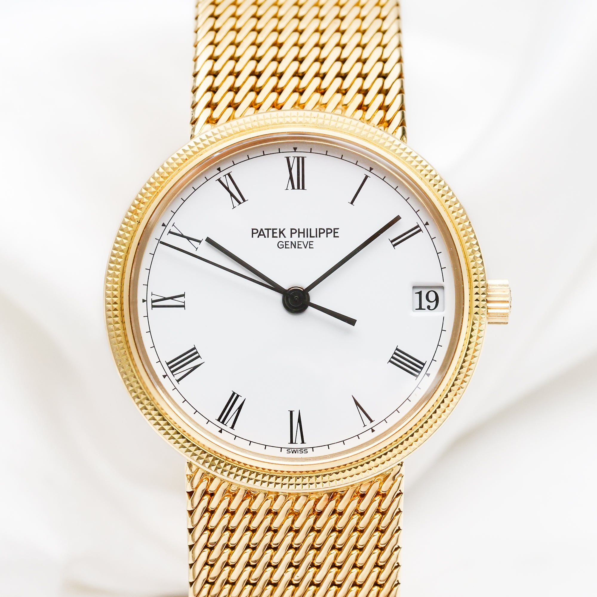 Patek Philippe Calatrava 18K Yellow Gold Second Hand Watch Collectors 2