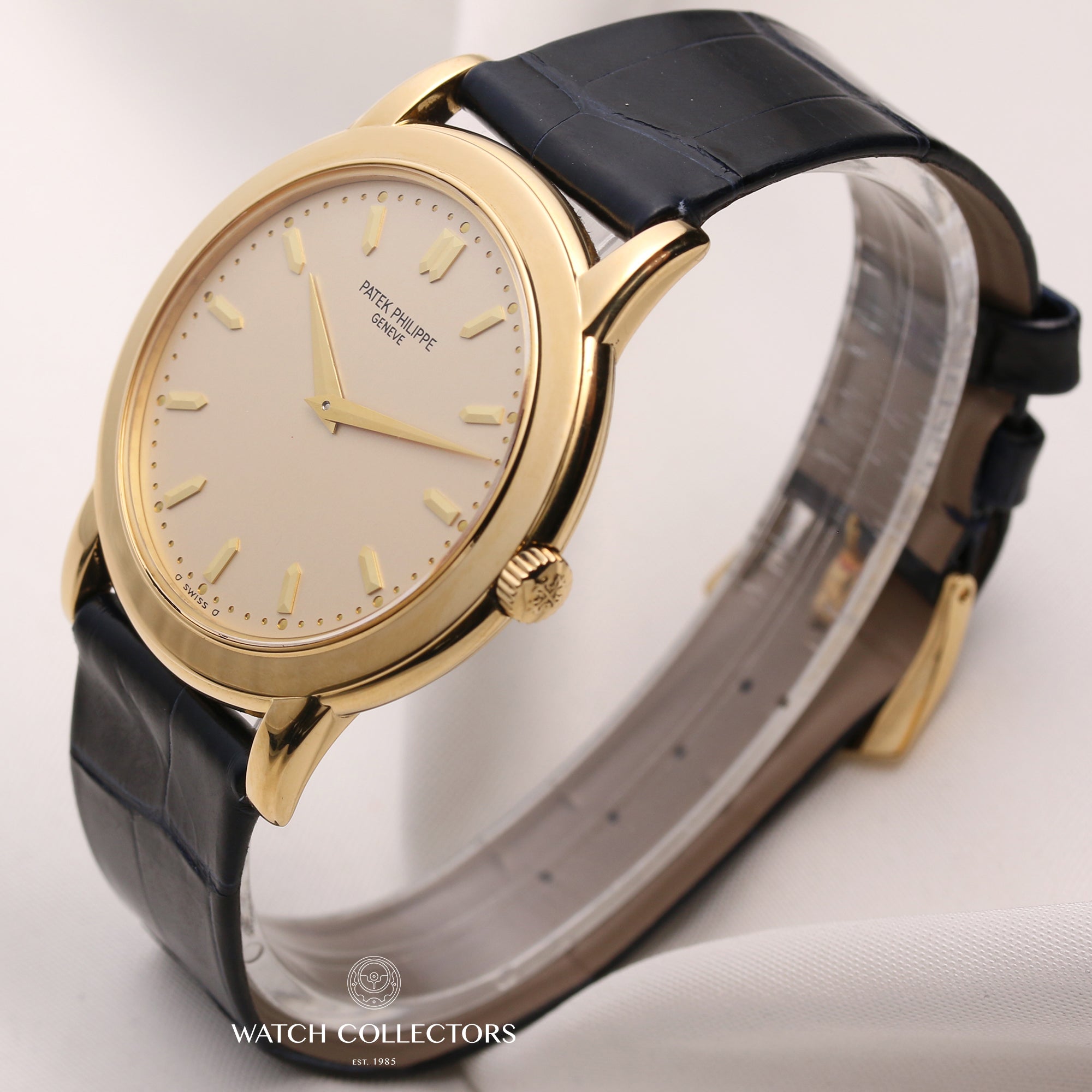 Patek-Philippe-Calatrava-18K-Yellow-Gold-Second-Hand-Watch-Collectors-3