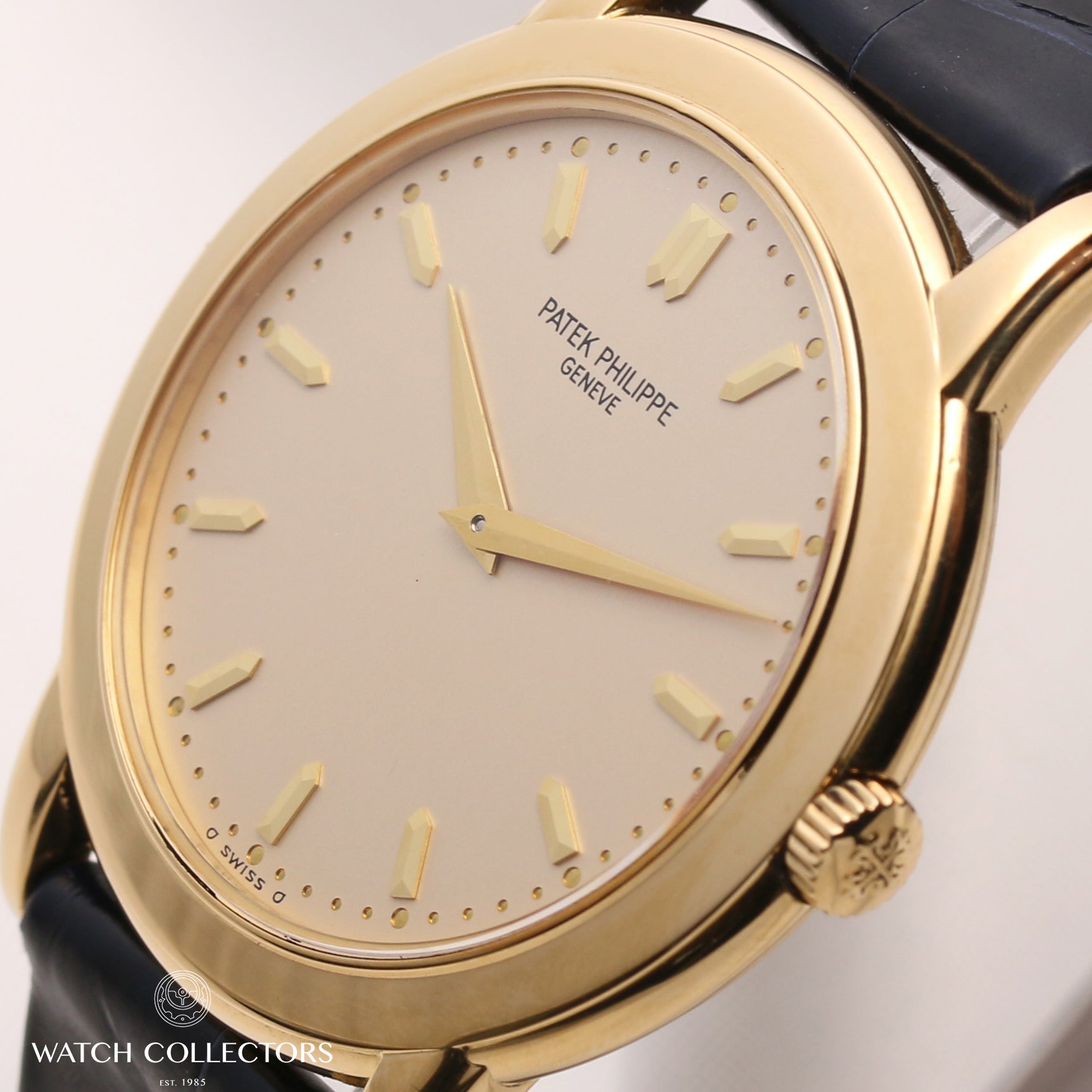 Patek-Philippe-Calatrava-18K-Yellow-Gold-Second-Hand-Watch-Collectors-4