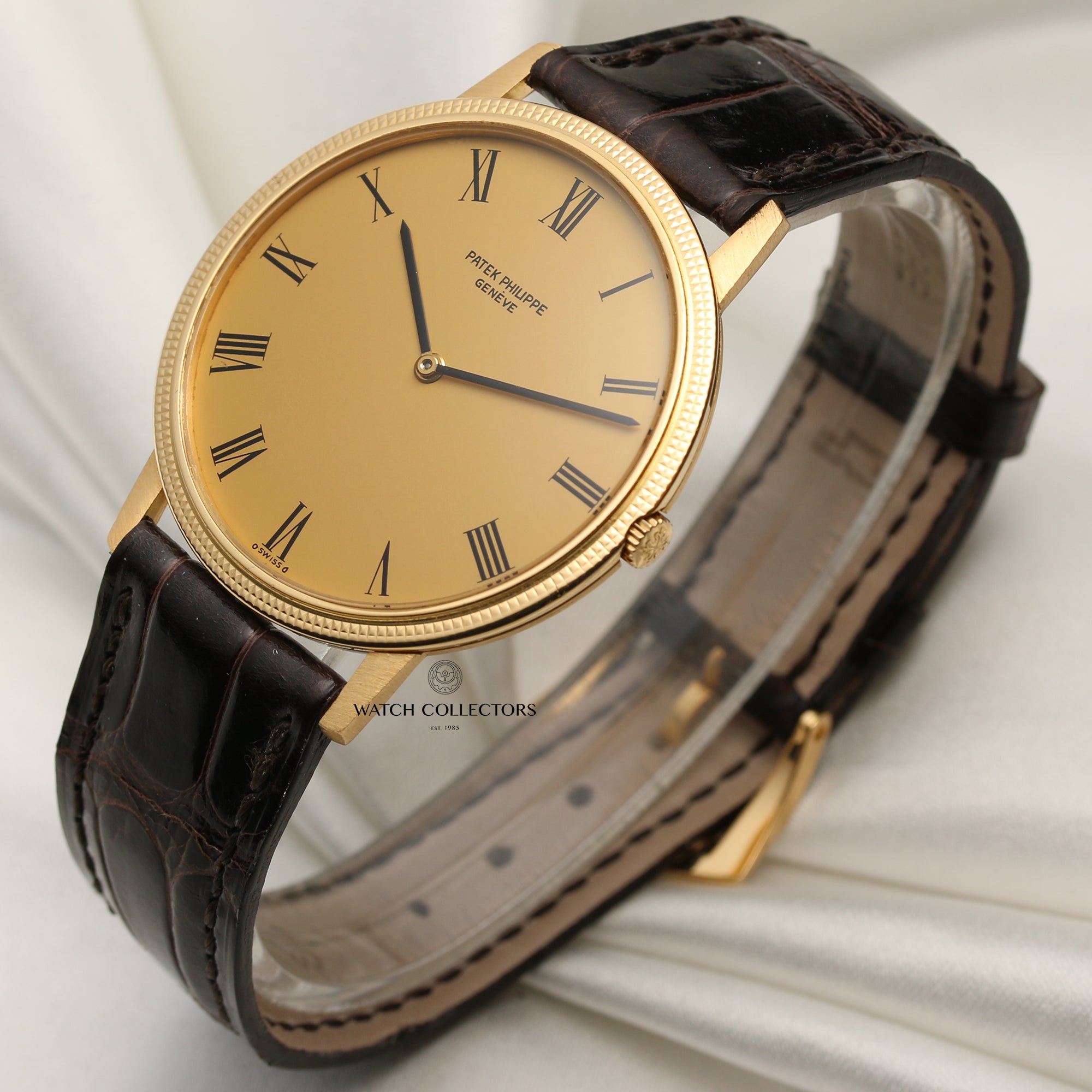 Patek Philippe Calatrava 3590 18K Yellow Gold Second Hand Watch Collectors 3