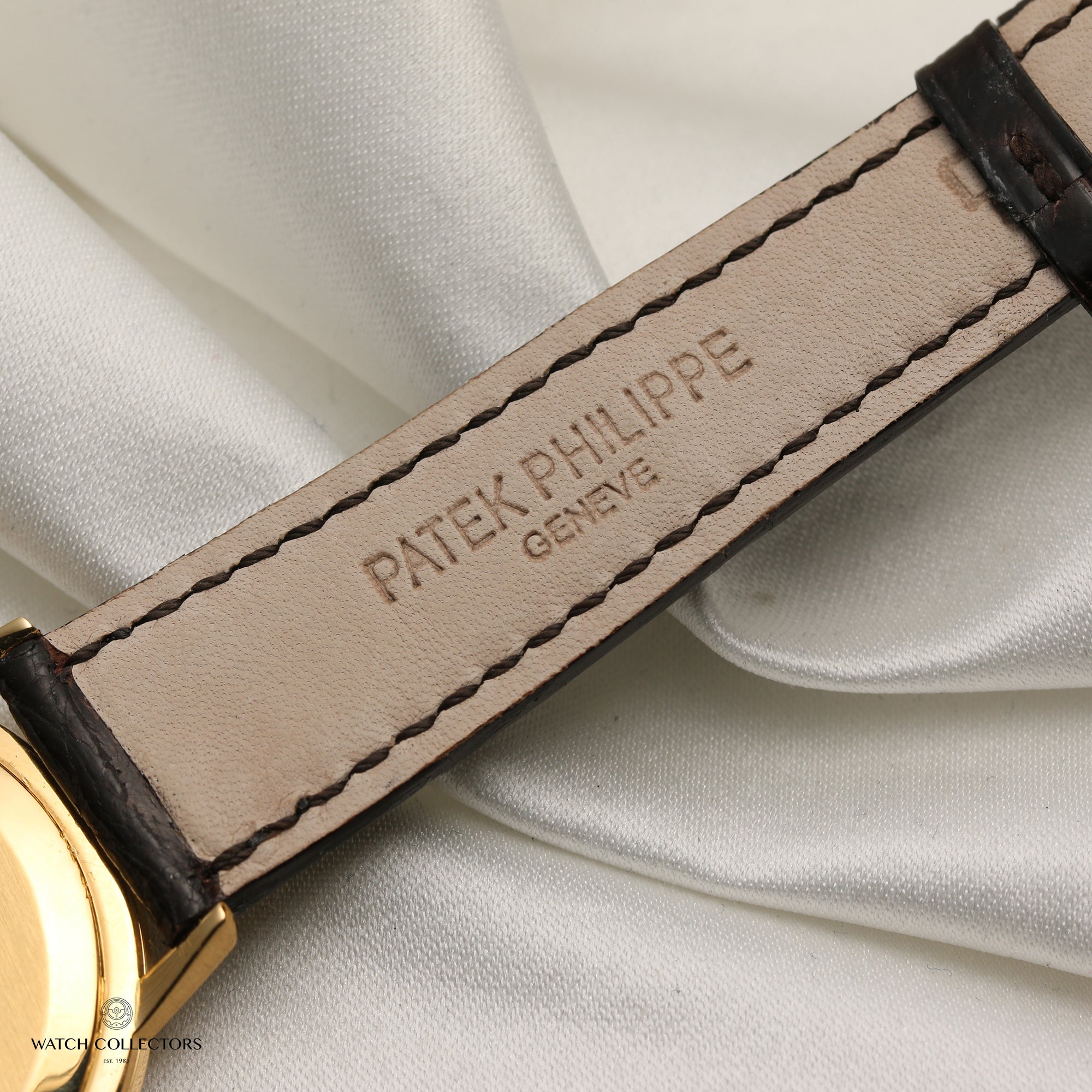 Patek Philippe Calatrava 3590 18K Yellow Gold Second Hand Watch Collectors 8