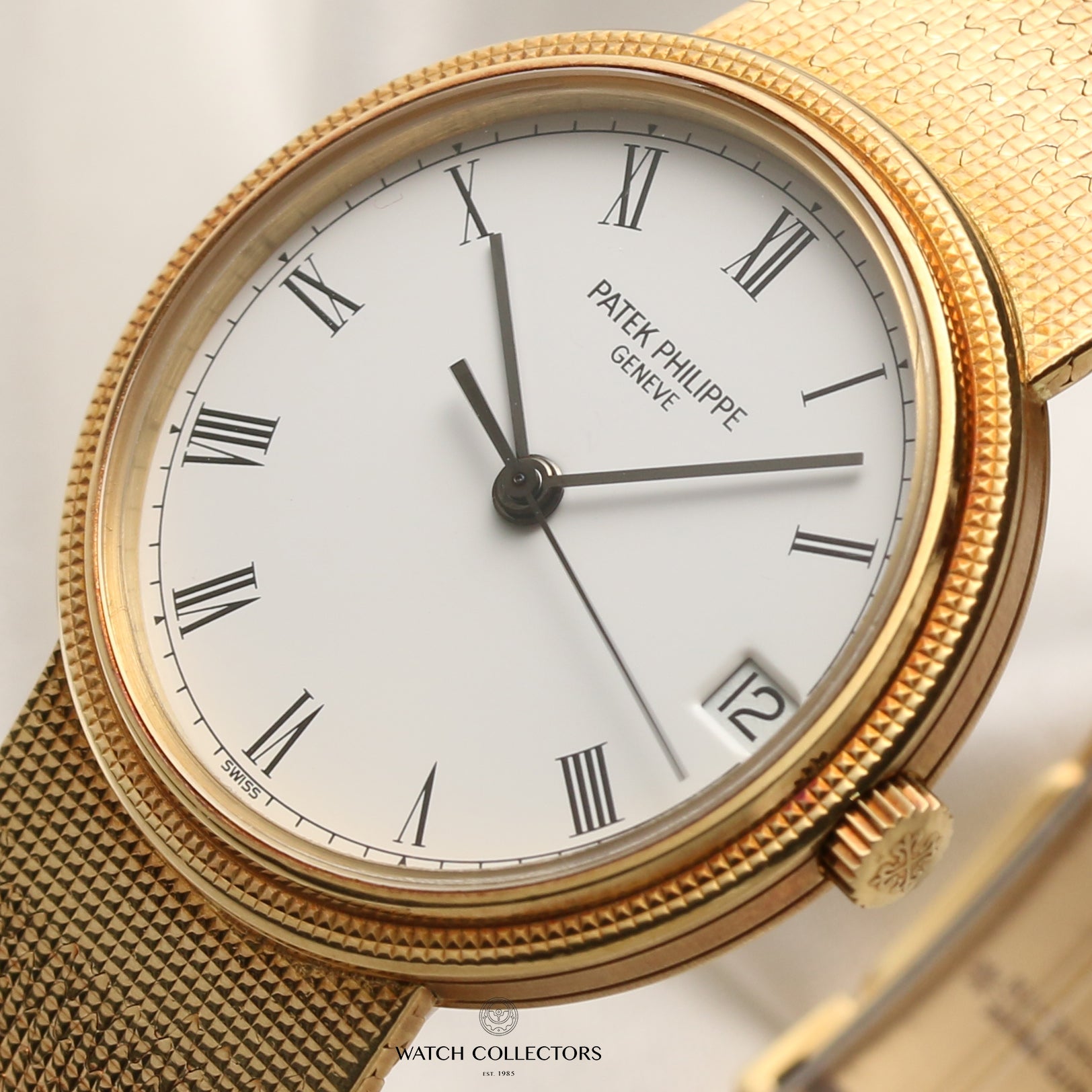 Patek Philippe Calatrava 3802 18K Yellow Gold Second Hand Watch Collectors 4