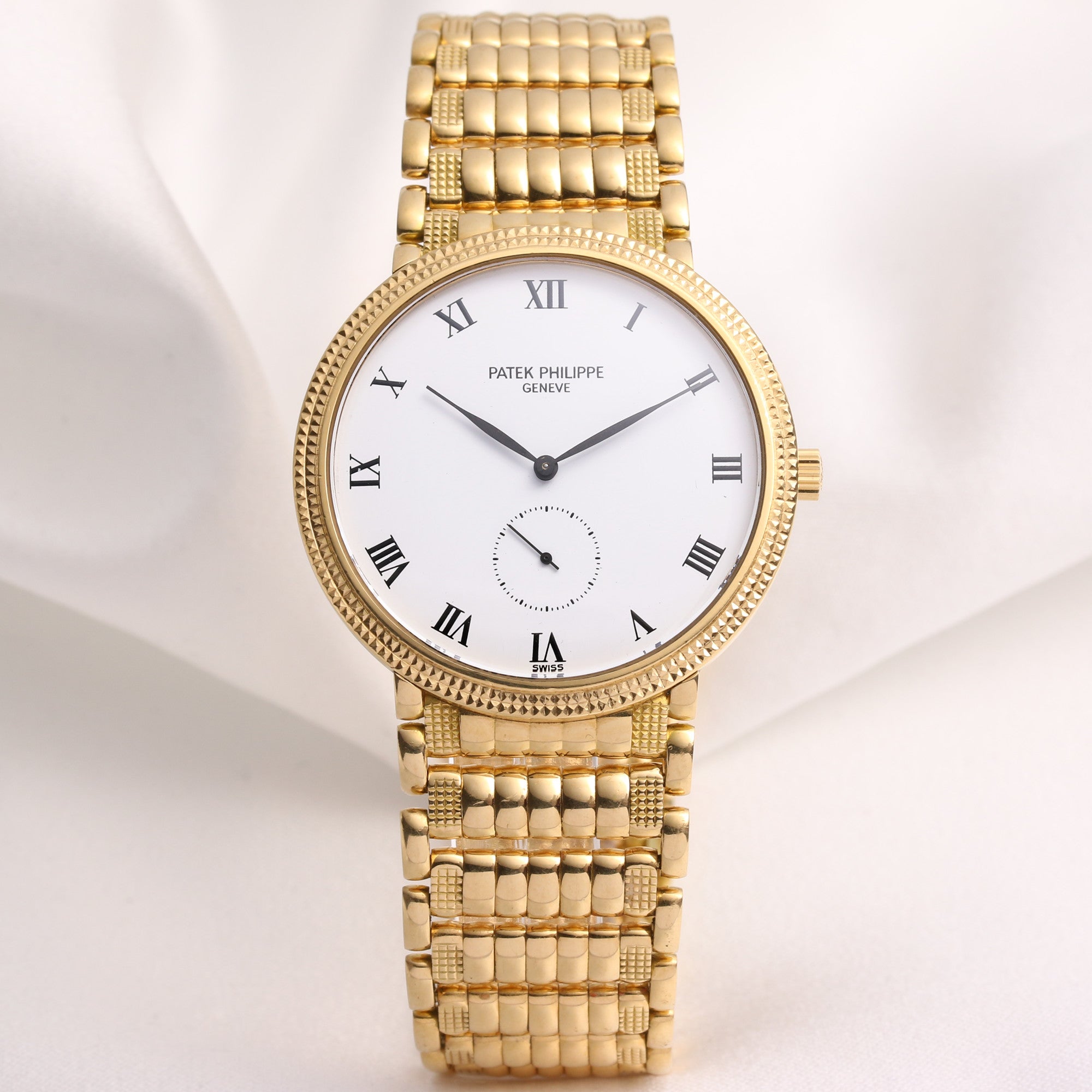 Patek Philippe Calatrava 3919 18K Yellow Gold Second Hand Watch Collectors 1
