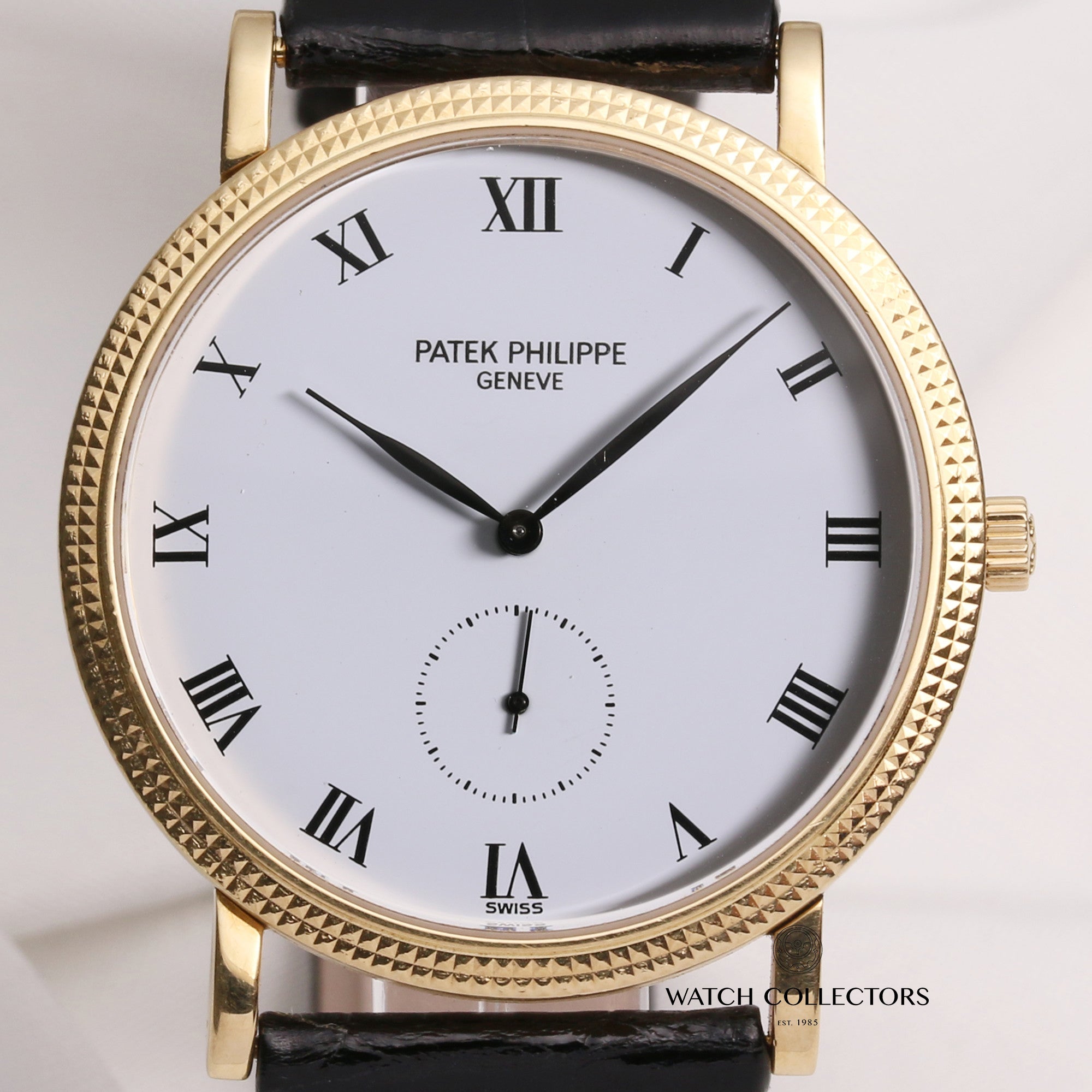 Patek-Philippe-Calatrava-3919-18K-Yellow-Gold-Second-Hand-Watch-Collectors-2