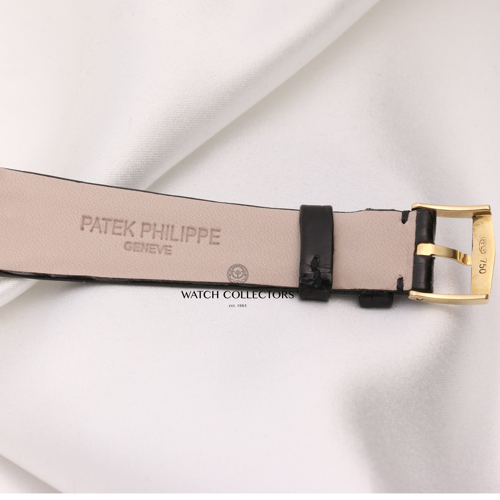 Patek-Philippe-Calatrava-3919-18K-Yellow-Gold-Second-Hand-Watch-Collectors-6