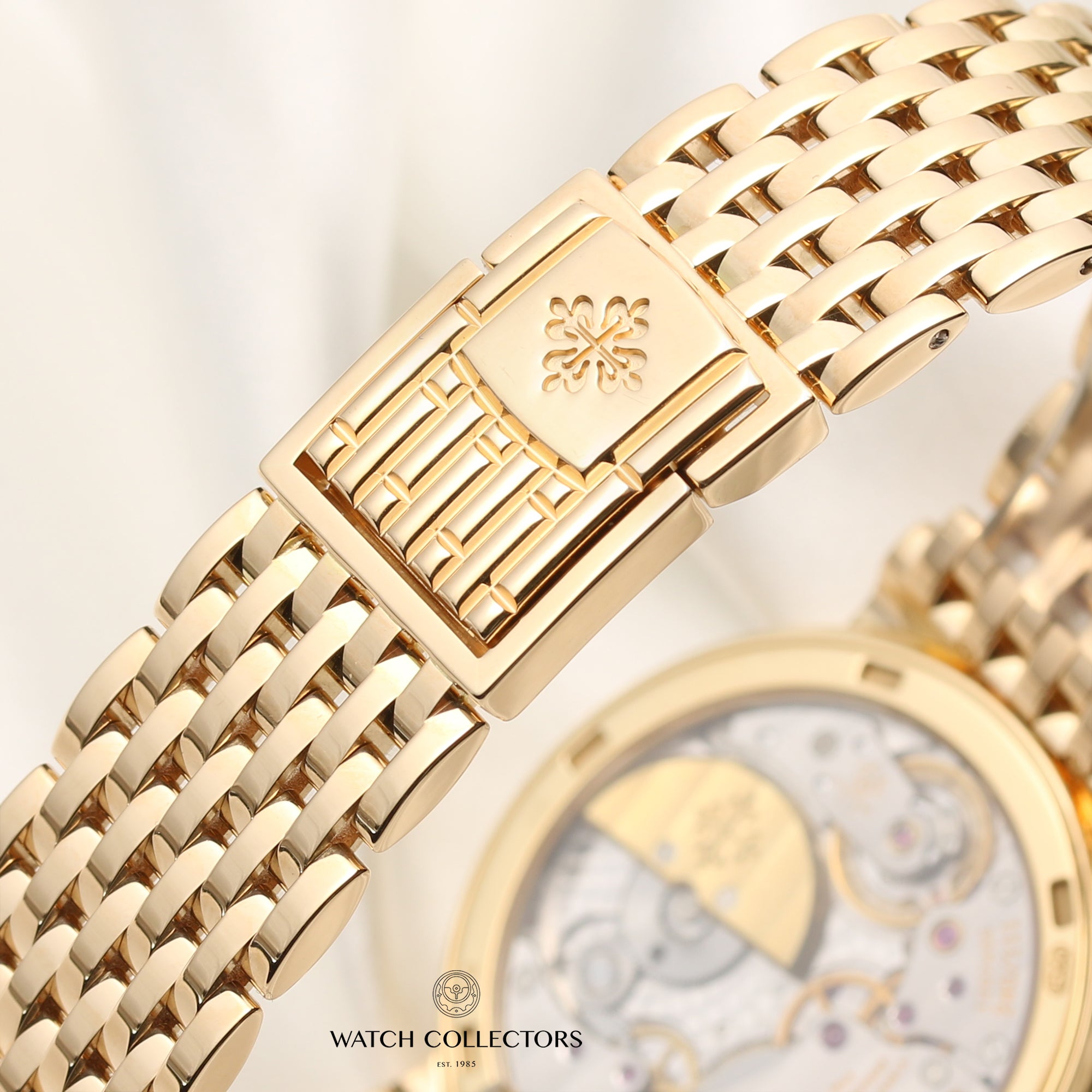 Patek Philippe Calatrava 5120J 18K Yellow Gold Second Hand Watch Collectors 10