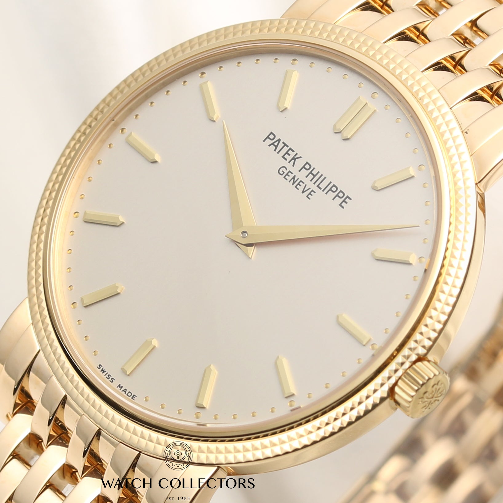 Patek Philippe Calatrava 5120J 18K Yellow Gold Second Hand Watch Collectors 4