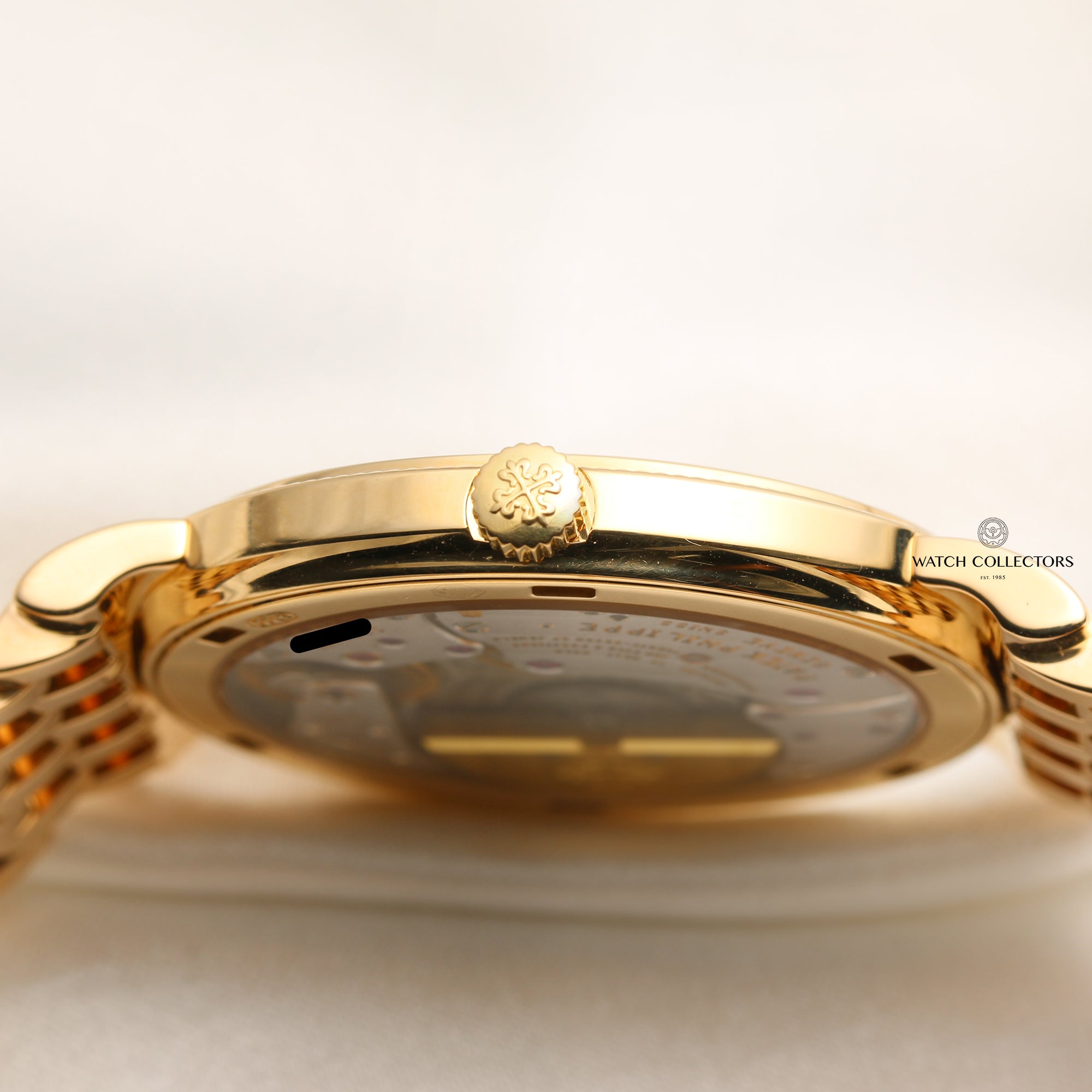 Patek Philippe Calatrava 5120J 18K Yellow Gold Second Hand Watch Collectors 6