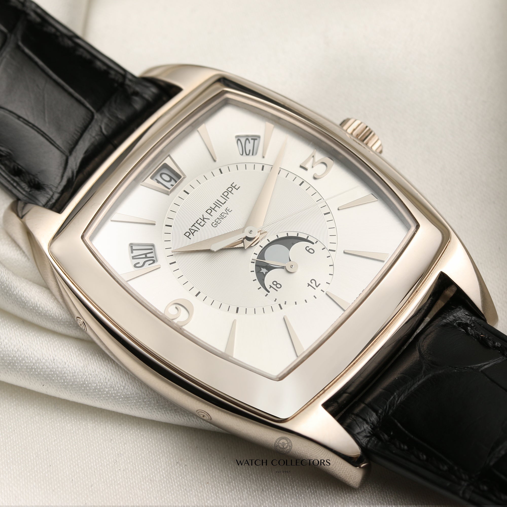 Patek Philippe Calendario 18K White Gold Second Hand Watch Collectors 5