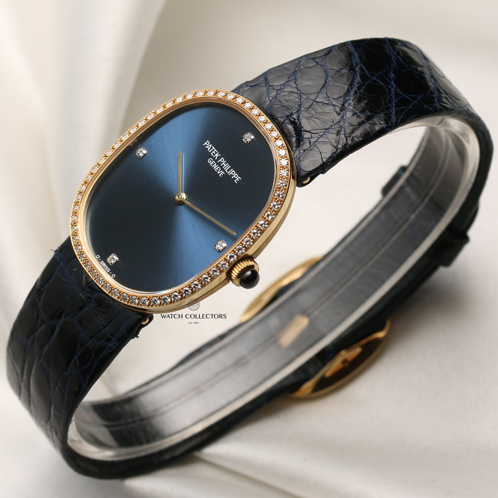 Patek Philippe Ellipse 18K Yellow Gold Diamond Bezel Second Hand Watch Collectors 3