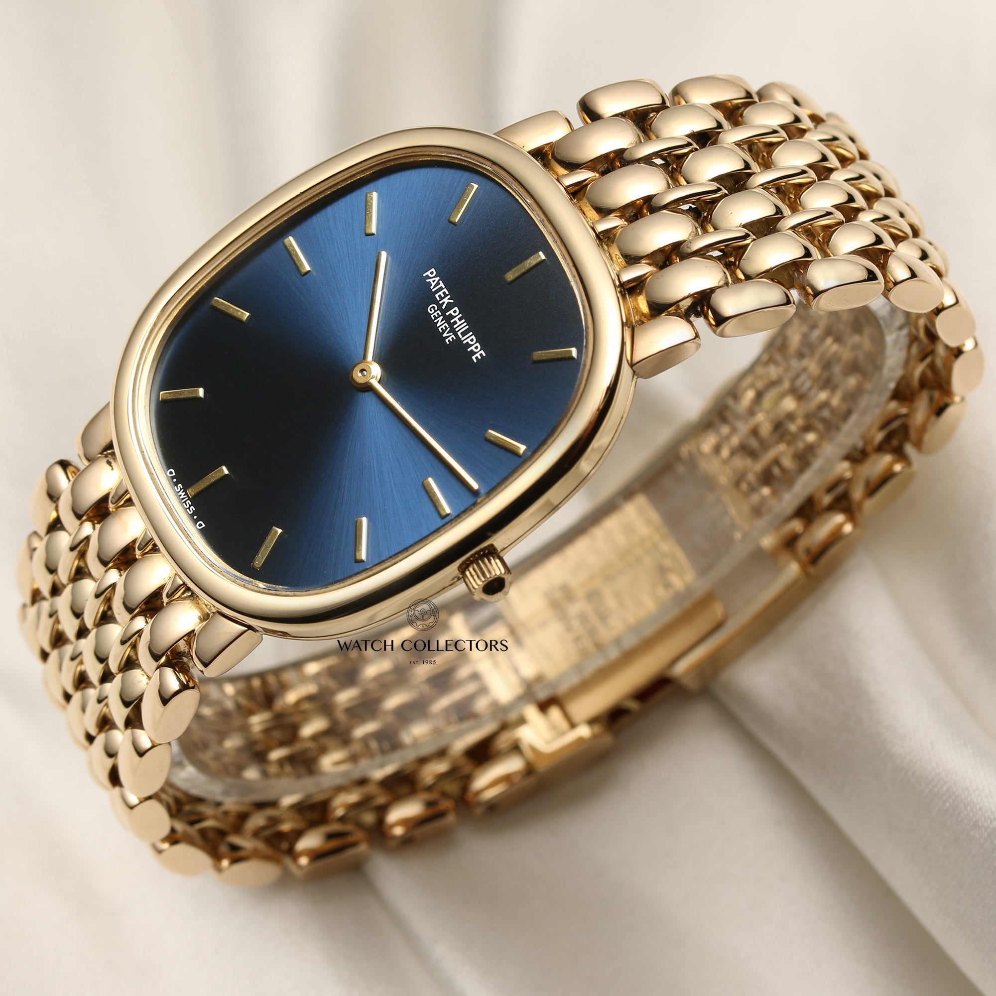 Patek Philippe Ellipse 18K Yellow Gold Second Hand Watch Collectors 3