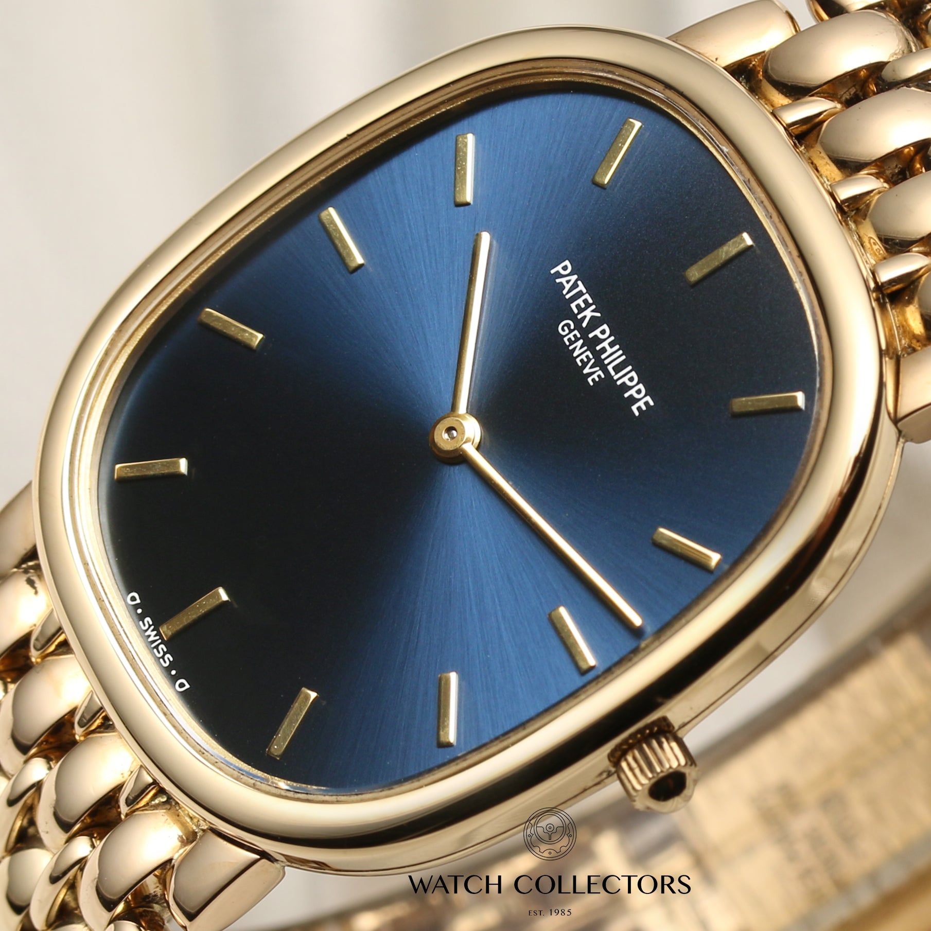 Patek Philippe Ellipse 18K Yellow Gold Second Hand Watch Collectors 4