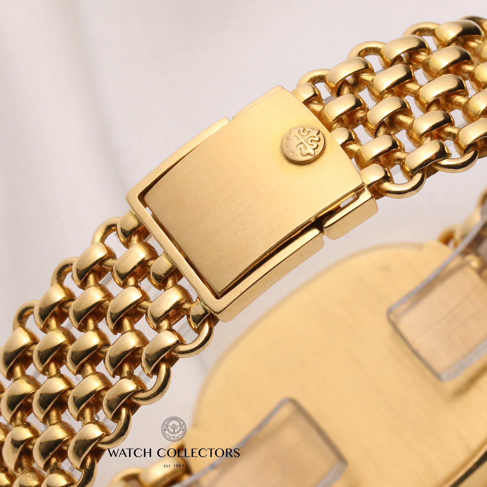 Patek-Philippe-Ellipse-Gubelin-Blue-Dial-18K-Yellow-Gold-Second-Hand-Watch-Collectors-6