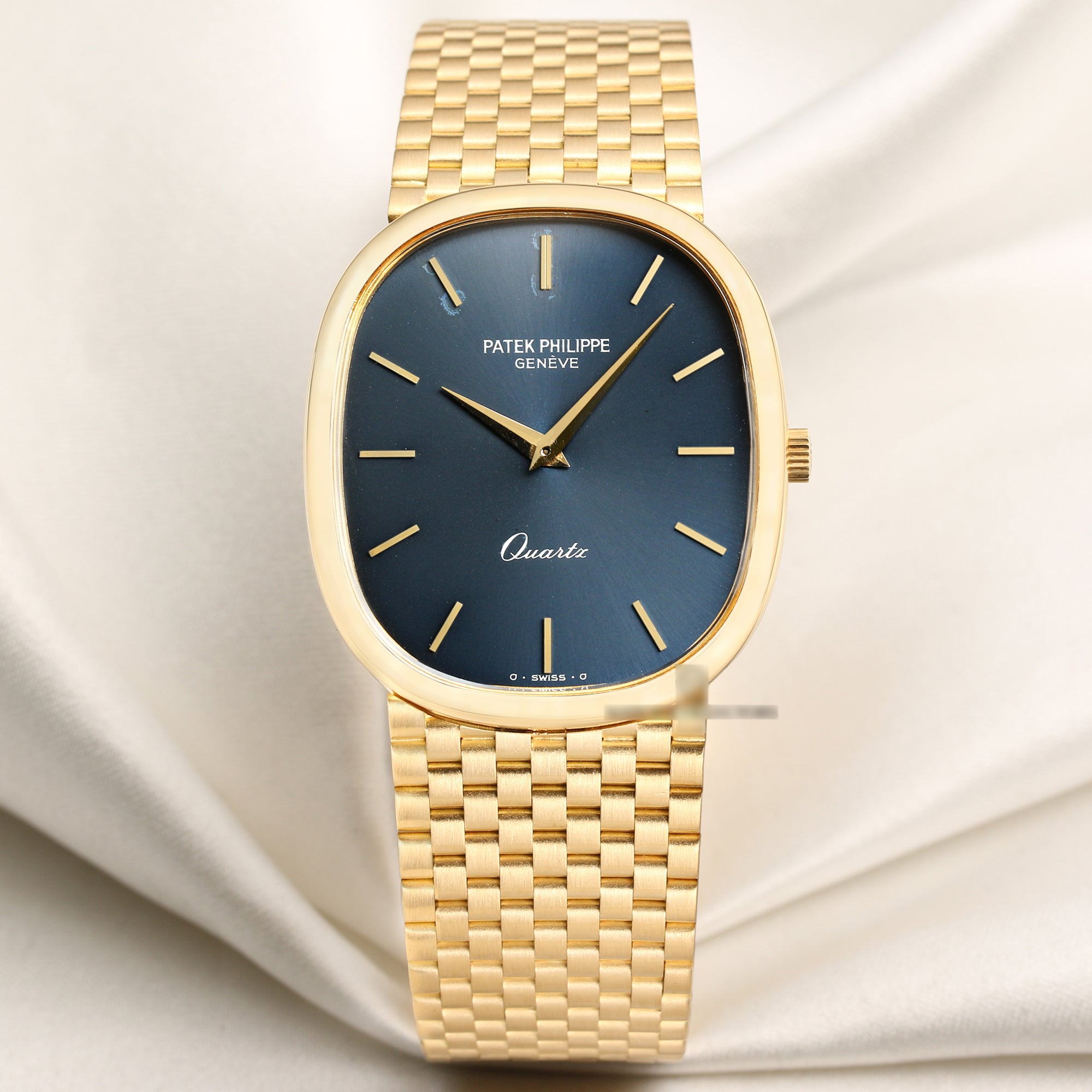 Patek-Philippe-Ellipse-Quartz-18K-Yellow-Gold-Second-Hand-Watch-Collectors-1