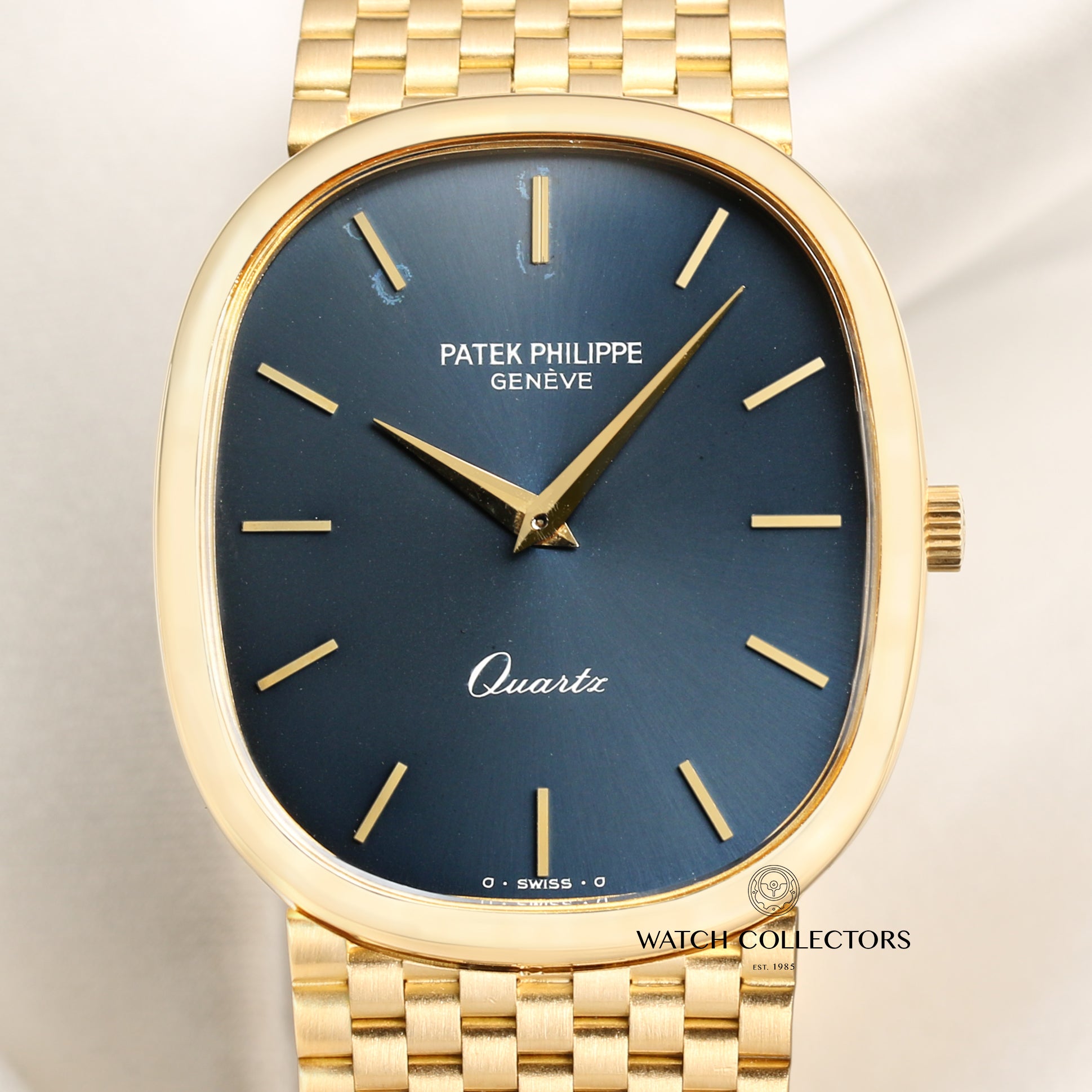 Patek Philippe Ellipse Quartz 18K Yellow Gold Second Hand Watch Collectors 2