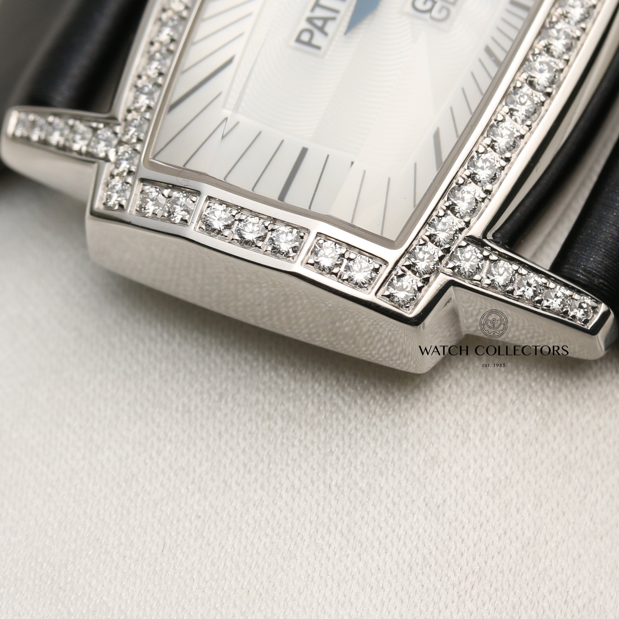 Patek Philippe Gemma 18K White Gold MOP Diamond Bezel Second Hand Watch Collectors 6