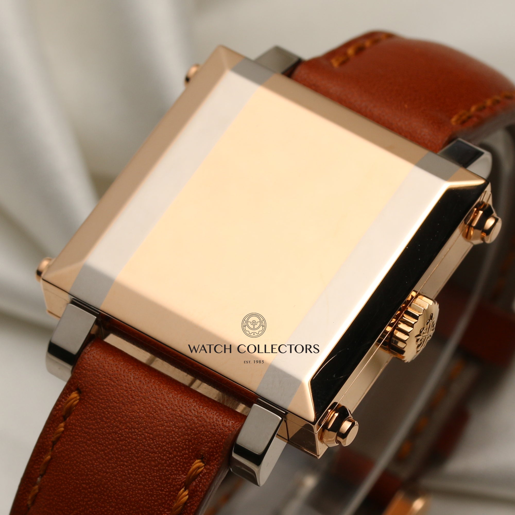 Patek Philippe Gondolo 18K Tri Gold second hand watch collectors 4