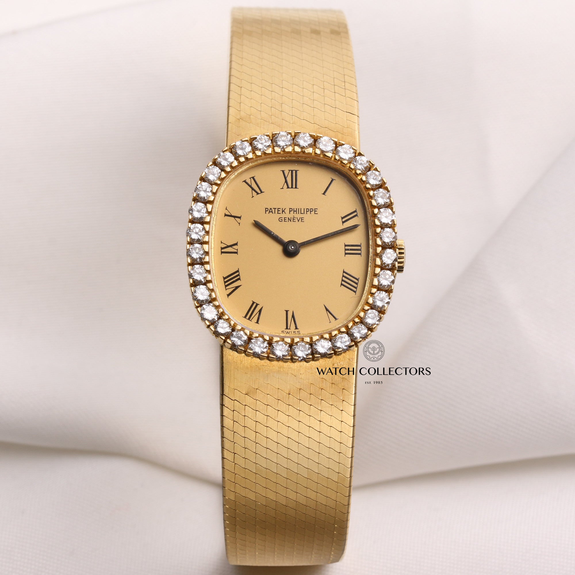 Patek-Philippe-Lady-4134-18K-Yellow-Gold-Diamond-Bezel-Second-Hand-Watch-Collectors-1