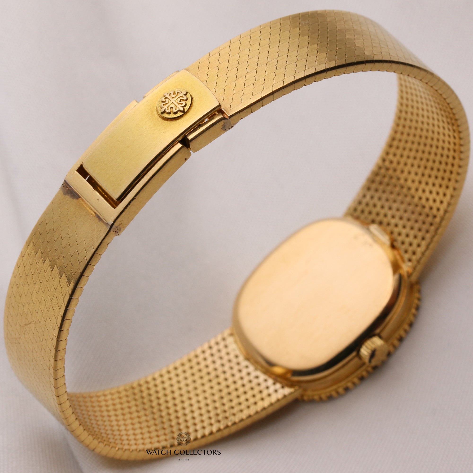 Patek-Philippe-Lady-4134-18K-Yellow-Gold-Diamond-Bezel-Second-Hand-Watch-Collectors-5