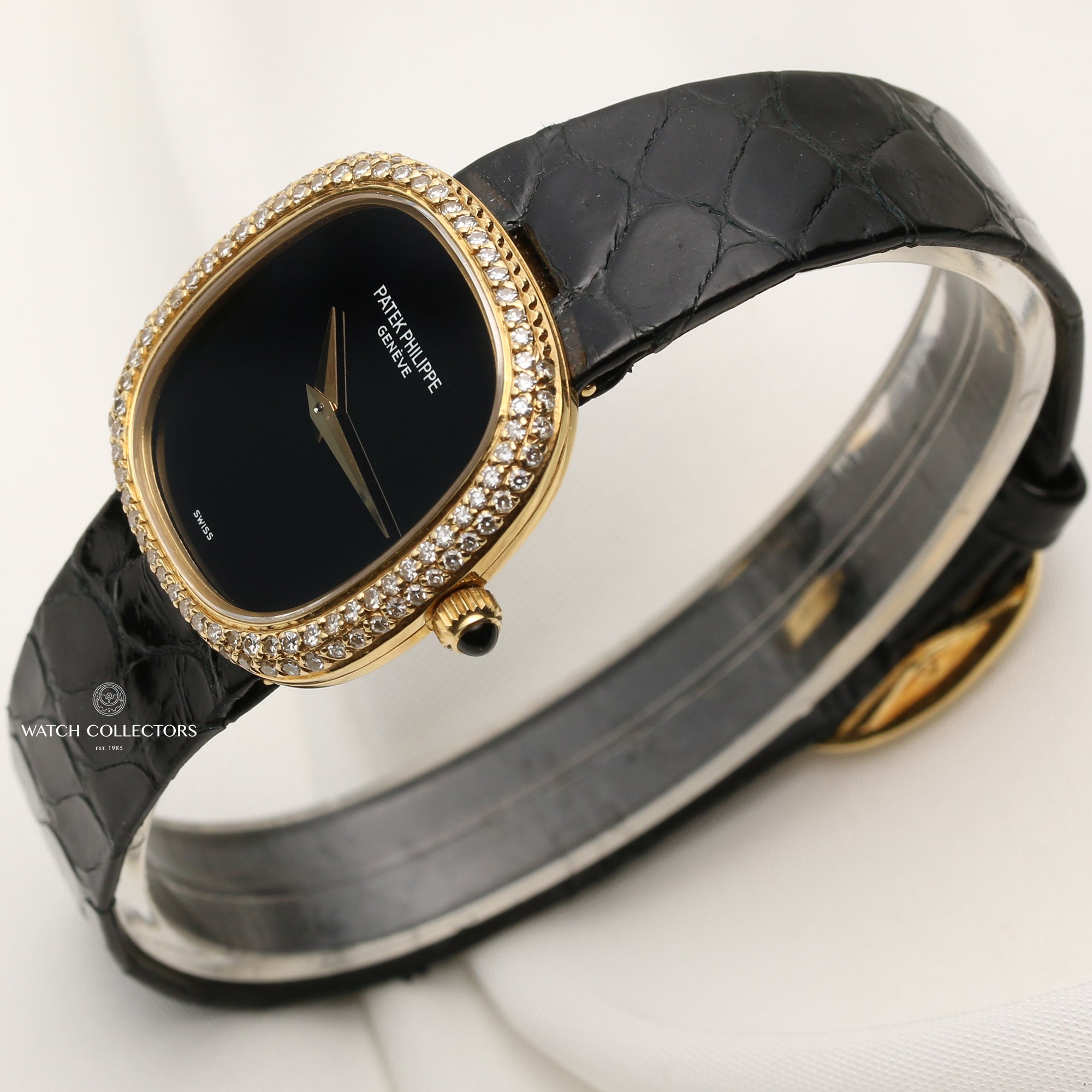 Patek Philippe Lady 4312 Onyx Dial Diamond Bezel 18k Yellow Gold Second Hand Watch Collectors 3