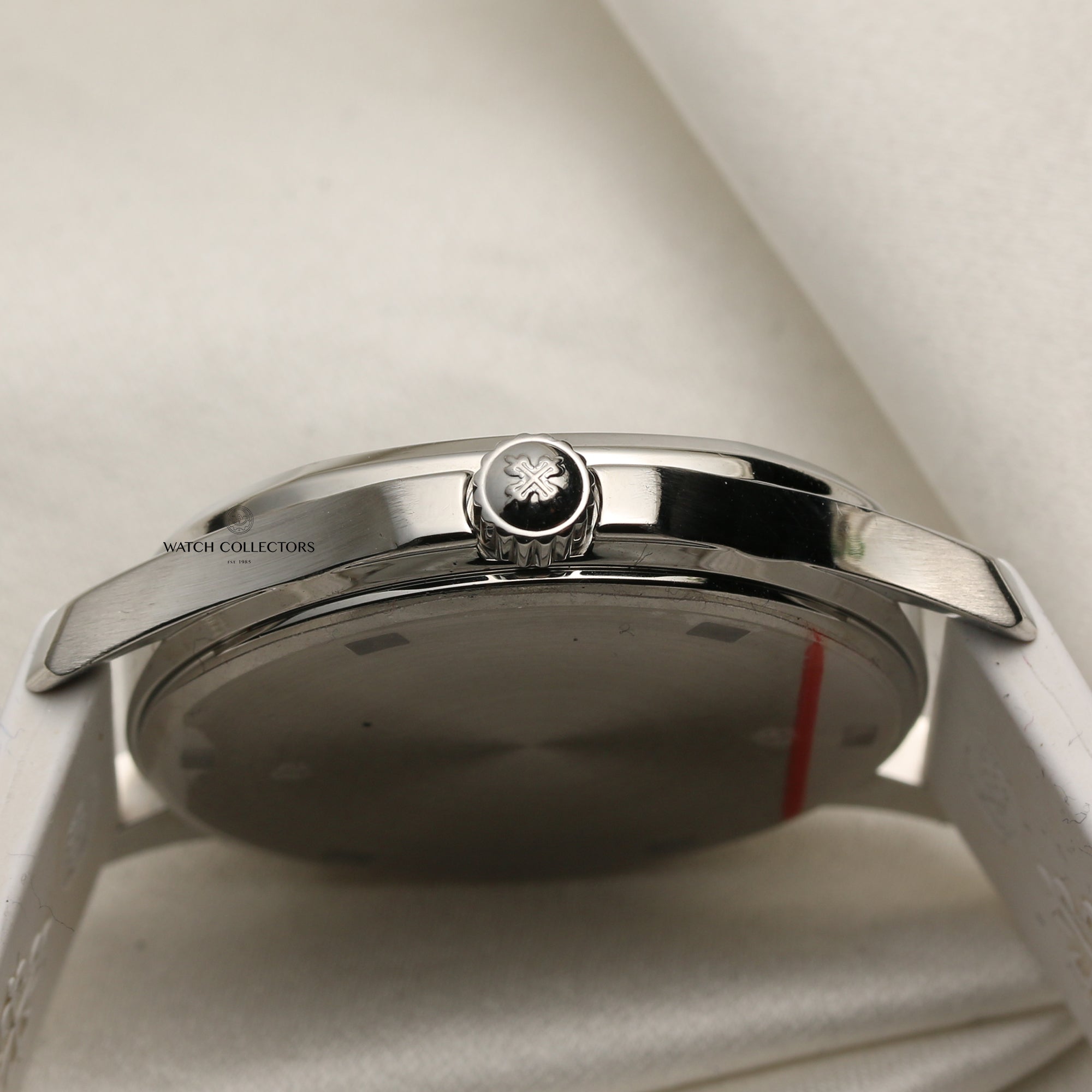 Patek Philippe Lady Aquanaut Diamond Bezel Second Hand Watch Collectors 5