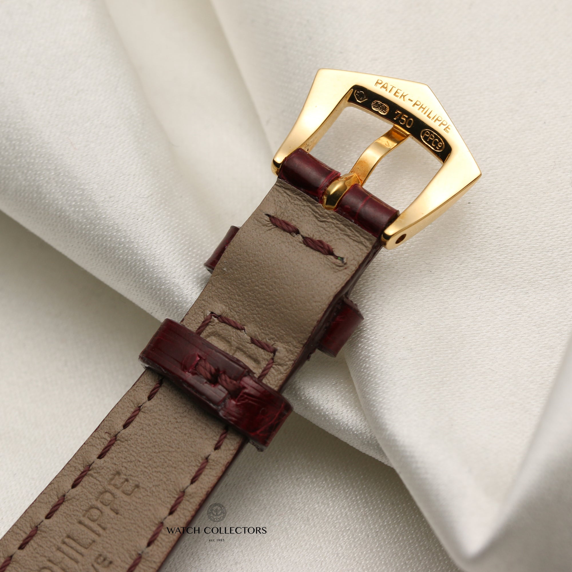 Patek Philippe Lady Calatrava 18K Yellow Gold Second Hand Watch Collectors 4