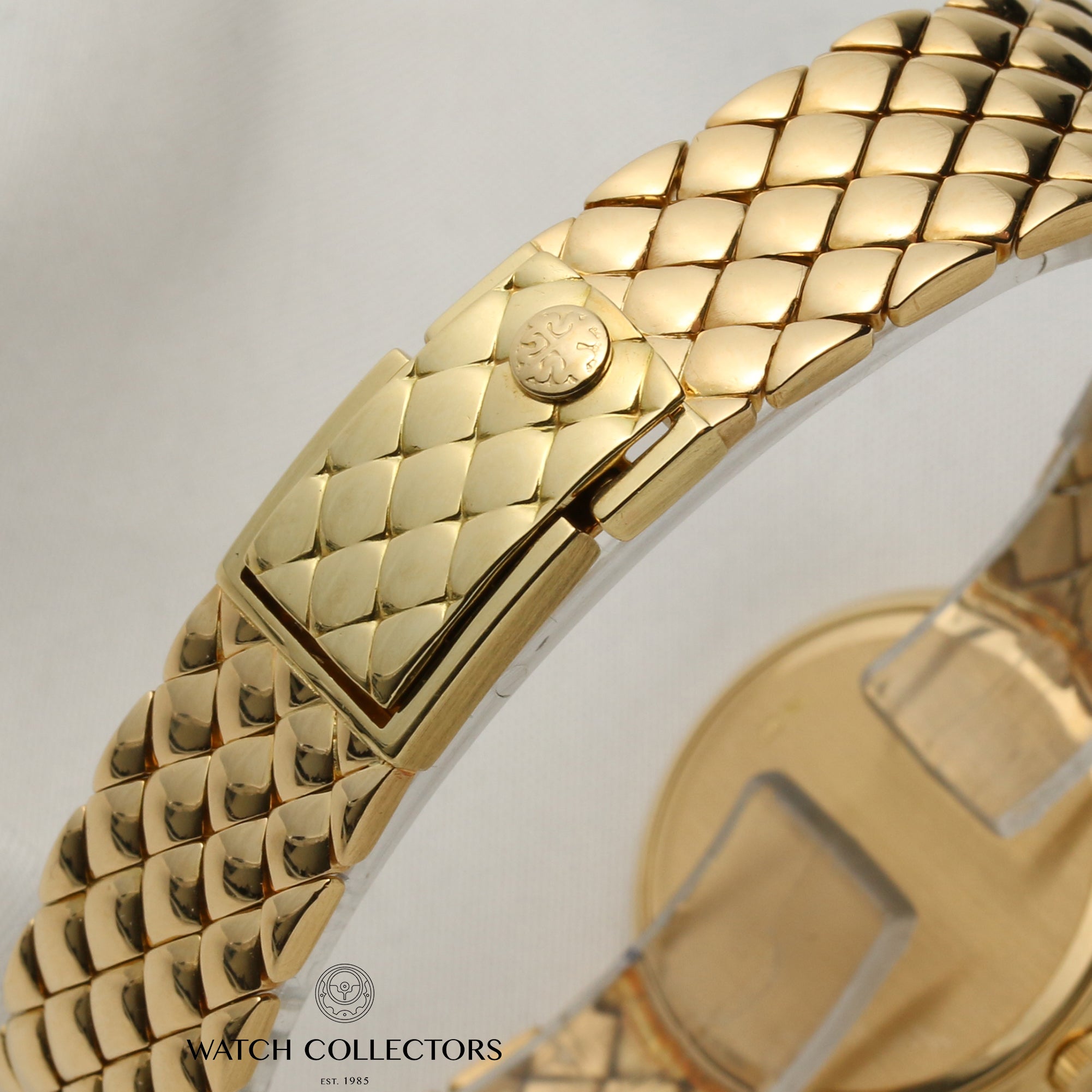 Patek-Philippe-Lady-Calatrava-18K-Yellow-Gold-Second-Hand-Watch-Collectors-6