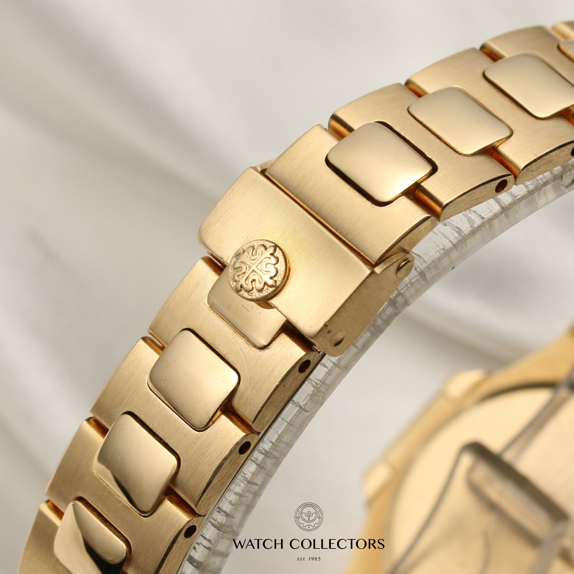 Patek Philippe Lady Nautilus 18K Yellow Gold Diamond Dial & Bezel Second Hand Watch Collectors 10