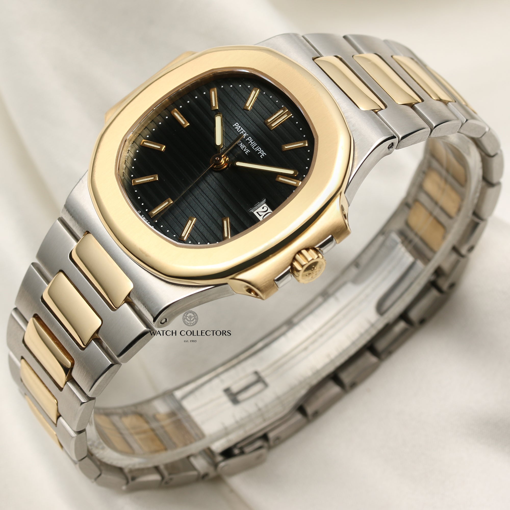 Patek Philippe Nautilus 3800 Steel & Gold Second Hand Watch Collectors 3