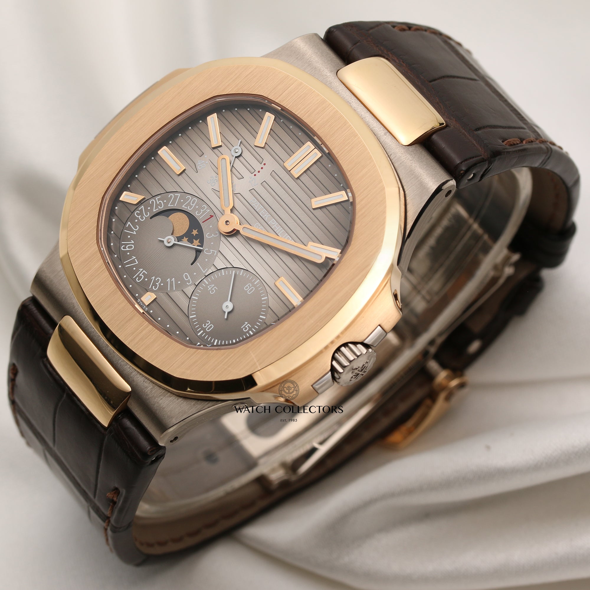Patek Philippe Nautilus 5712GR-001 18K Rose & White Gold Second Hand Watch Collectors 2
