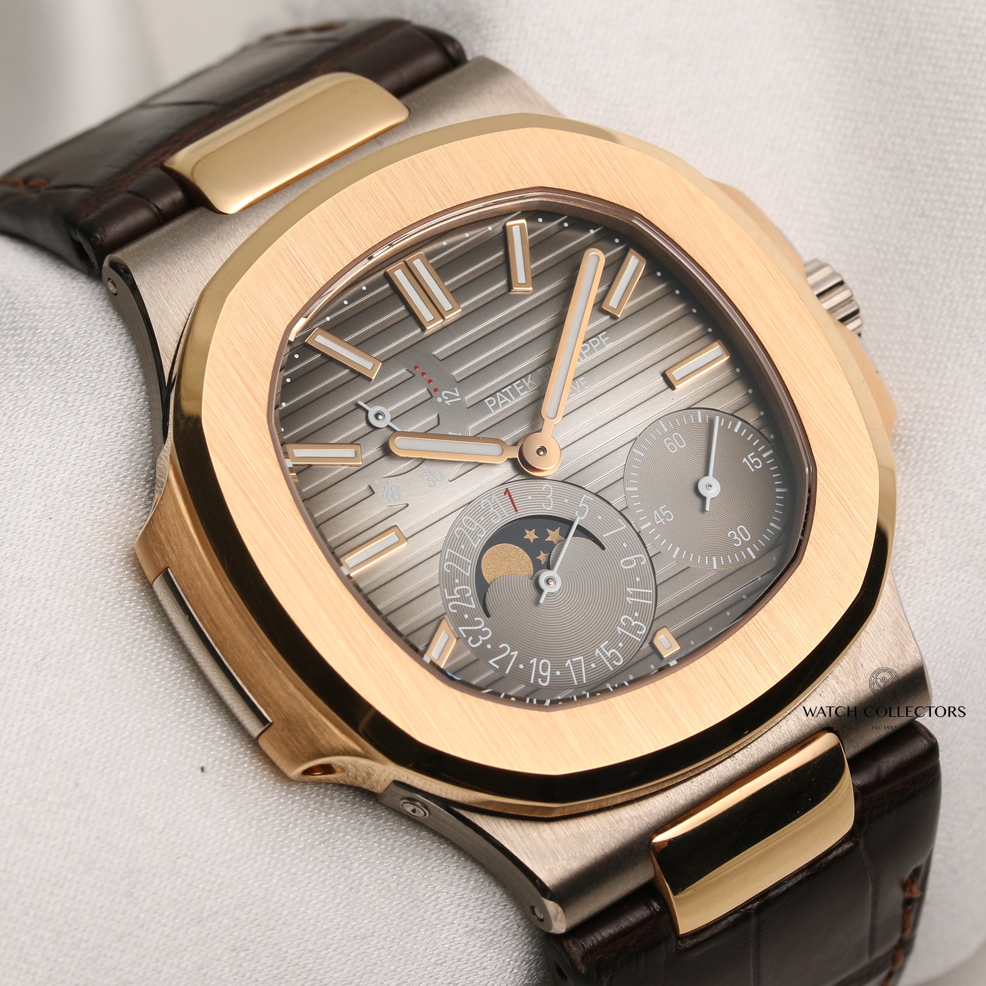 Patek Philippe Nautilus 5712GR-001 18K Rose & White Gold Second Hand Watch Collectors 3