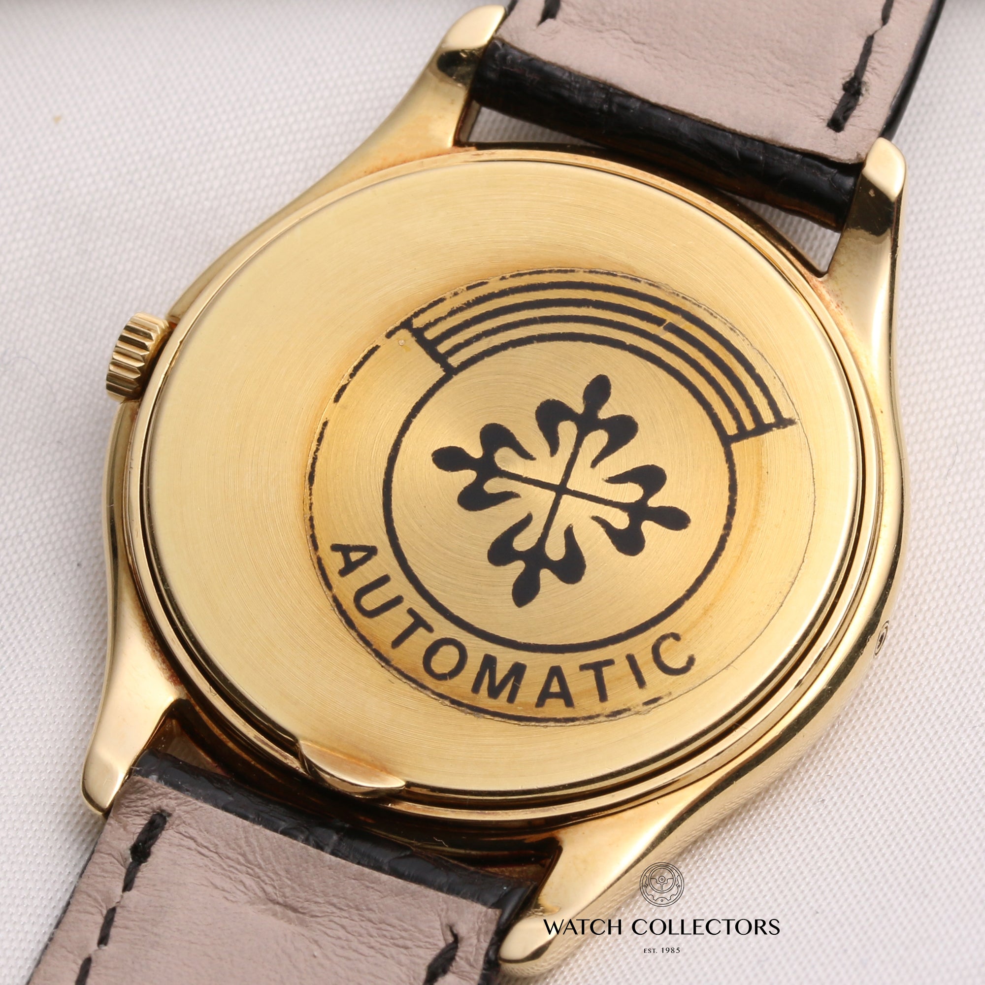 Patek-Philippe-Perpetual-Calendar-3940-18K-Yellow-Gold-Second-Hand-Watch-Collectors-8