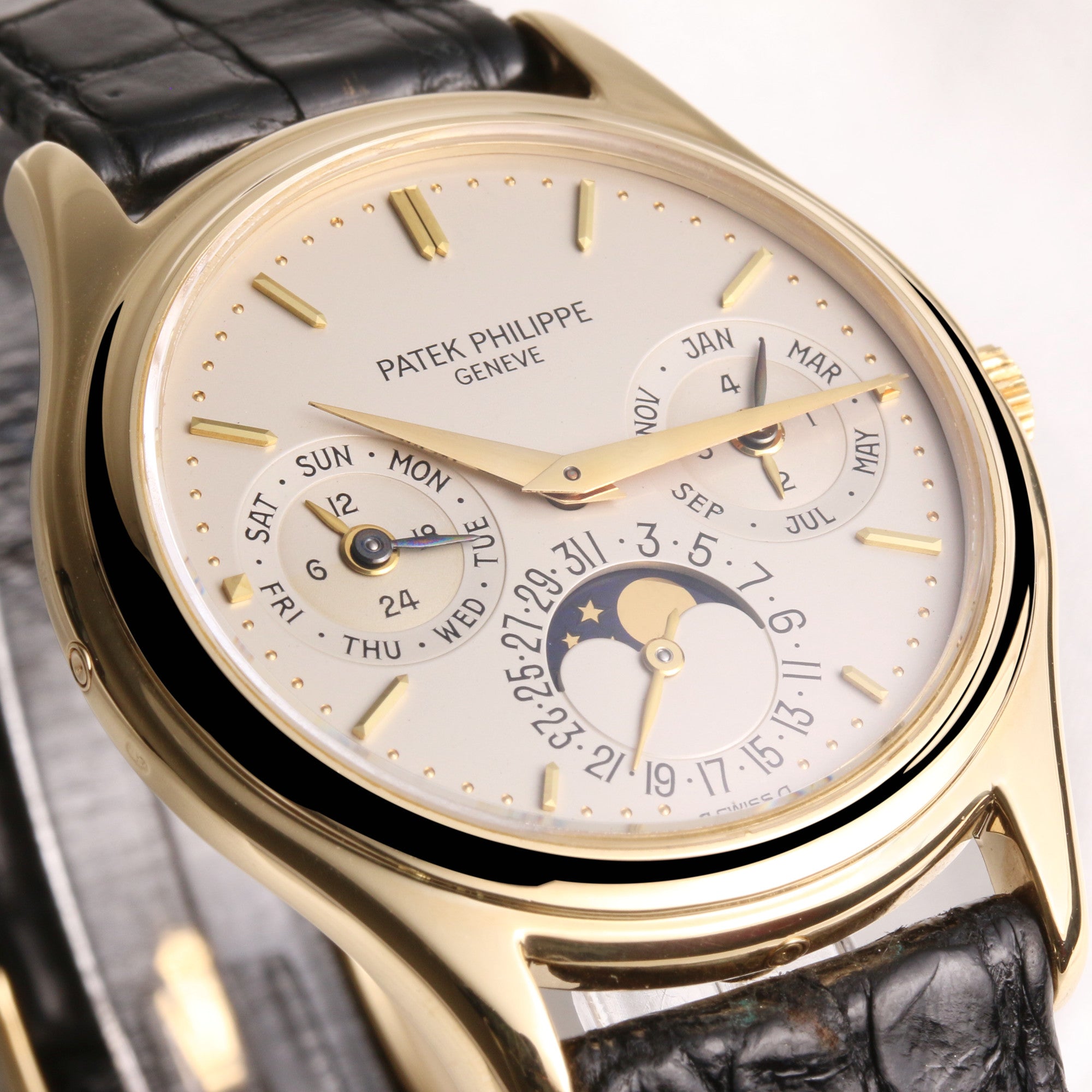 Patek Philippe Perpetual Calendar 3940J 18K Yellow Gold Second Hand Watch Collectors 7