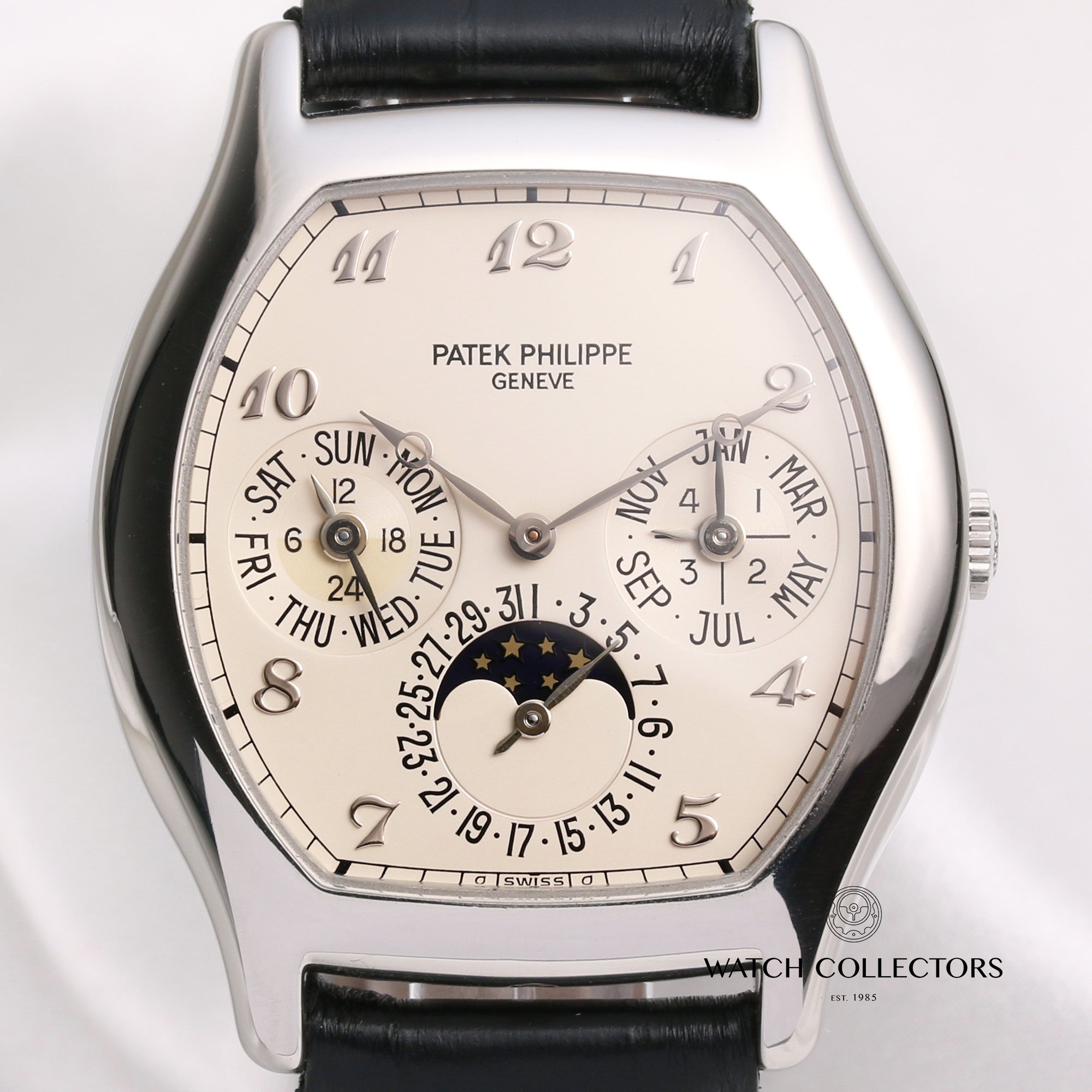 Patek-Philippe-Perpetual-Calendar-5040P-Platinum-Second-Hand-Watch-Collectors-2