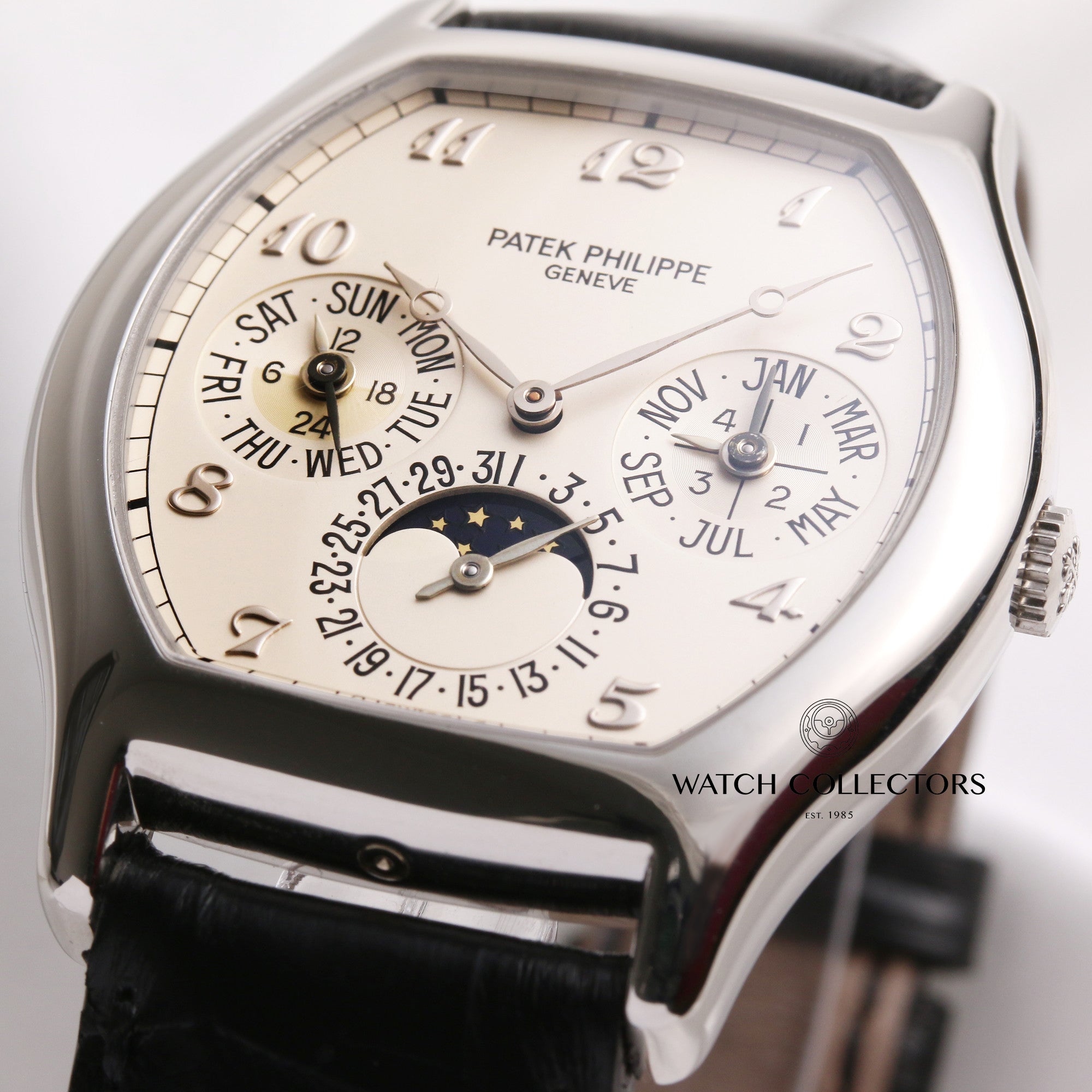 Patek-Philippe-Perpetual-Calendar-5040P-Platinum-Second-Hand-Watch-Collectors-7