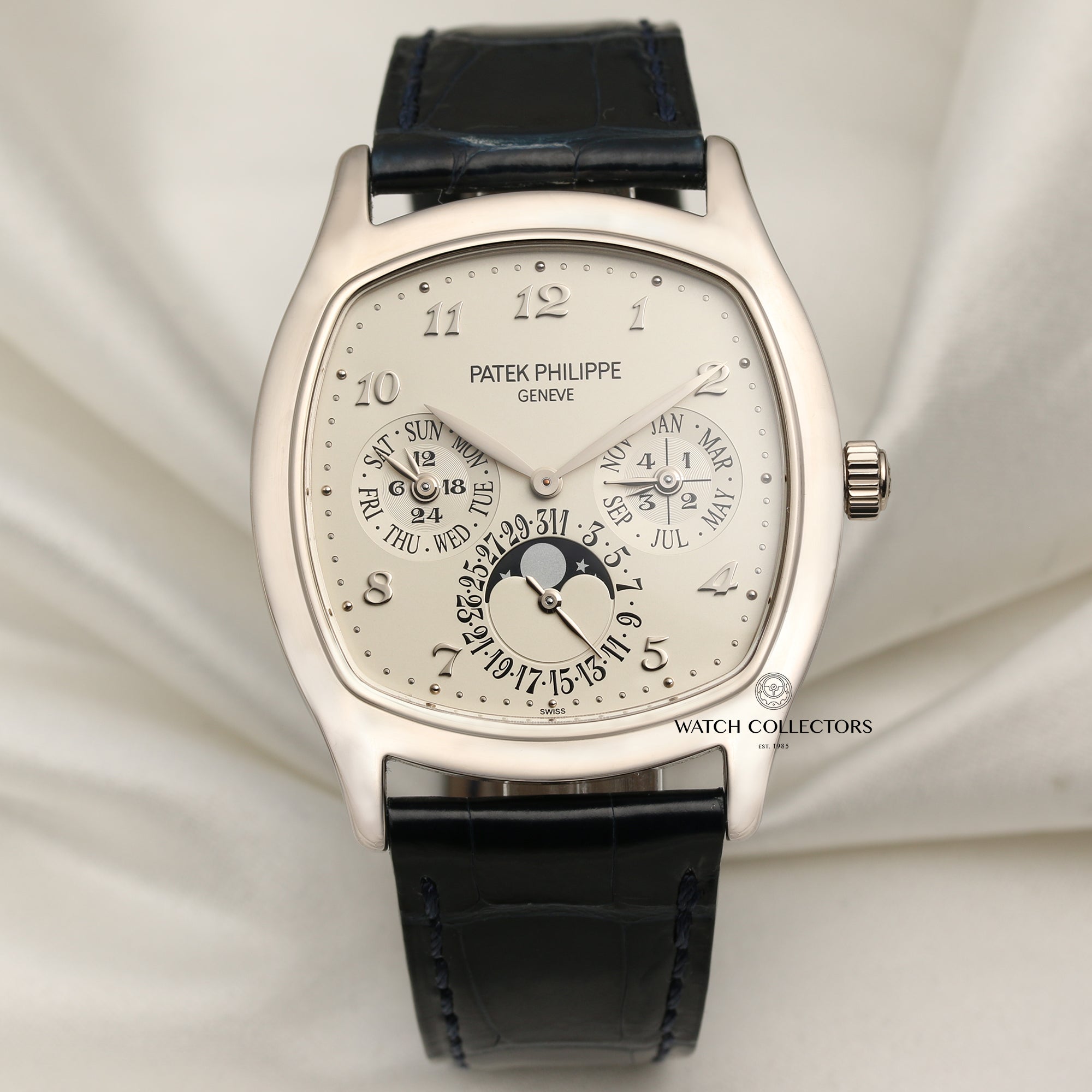 Patek Philippe Perpetual Calendar 5940G 18K White Gold Second Hand Watch Collectors 1