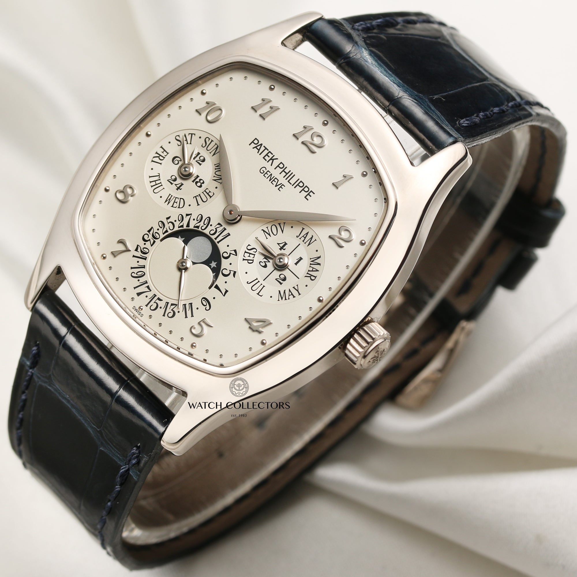Patek Philippe Perpetual Calendar 5940G 18K White Gold Second Hand Watch Collectors 3