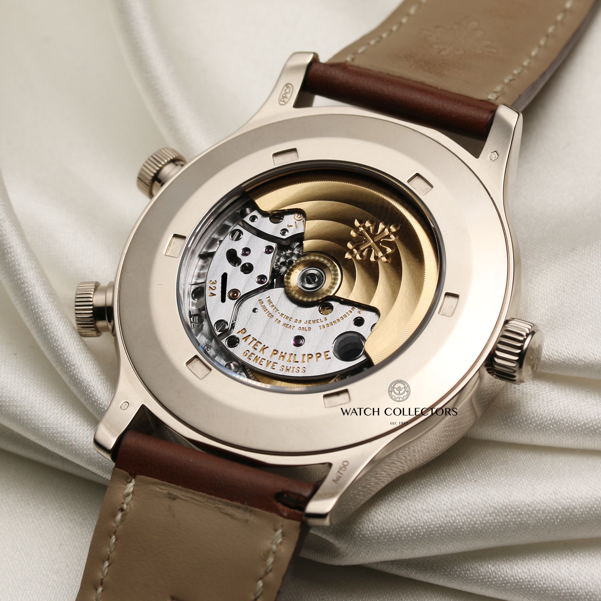 Patek Philippe Pilot Travel Time 5524G-001 18K White Gold Second Hand Watch Collectors 8