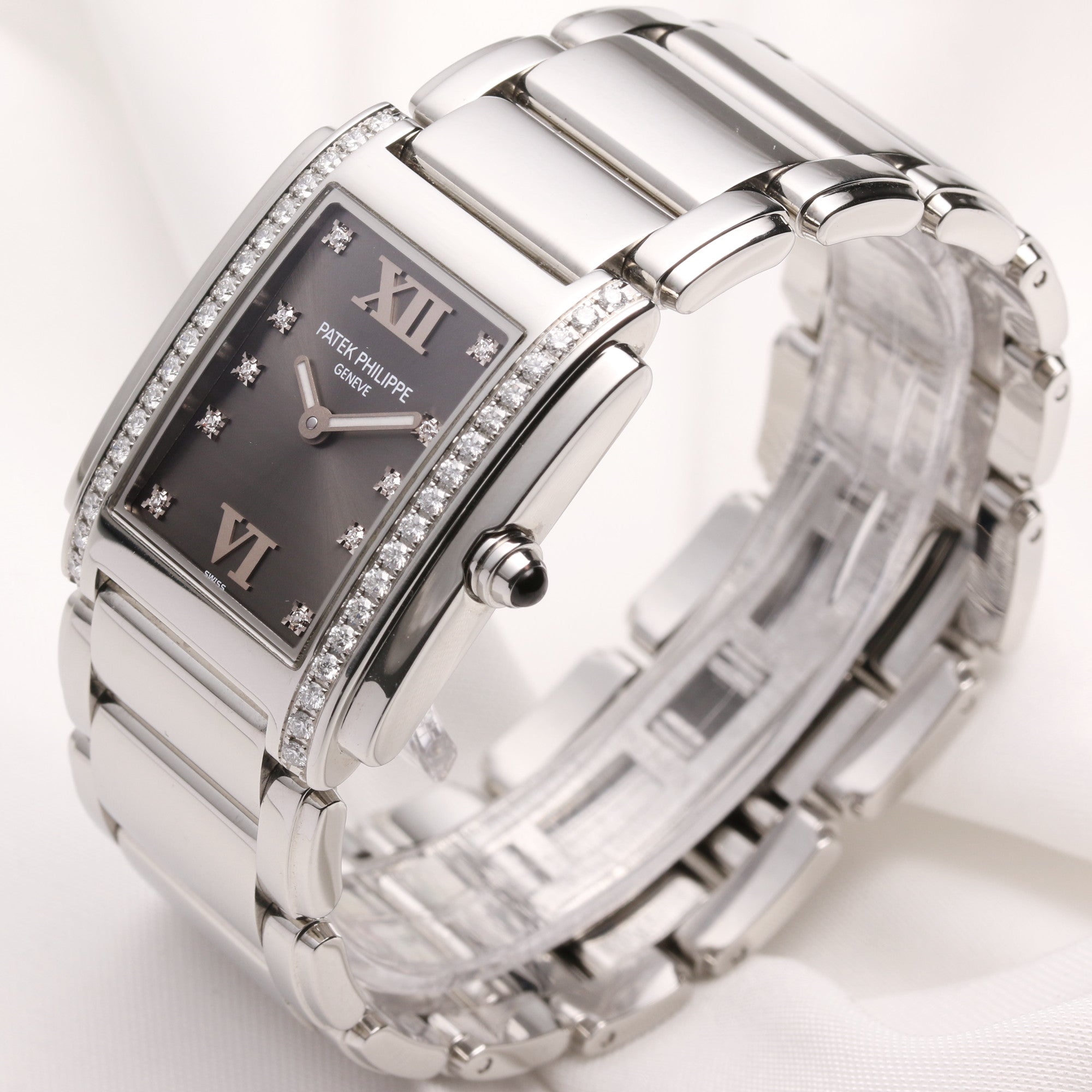 Patek Philippe Twenty-4 4910 10 Diamond Dial & Bezel Second Hand Watch Collectors 3
