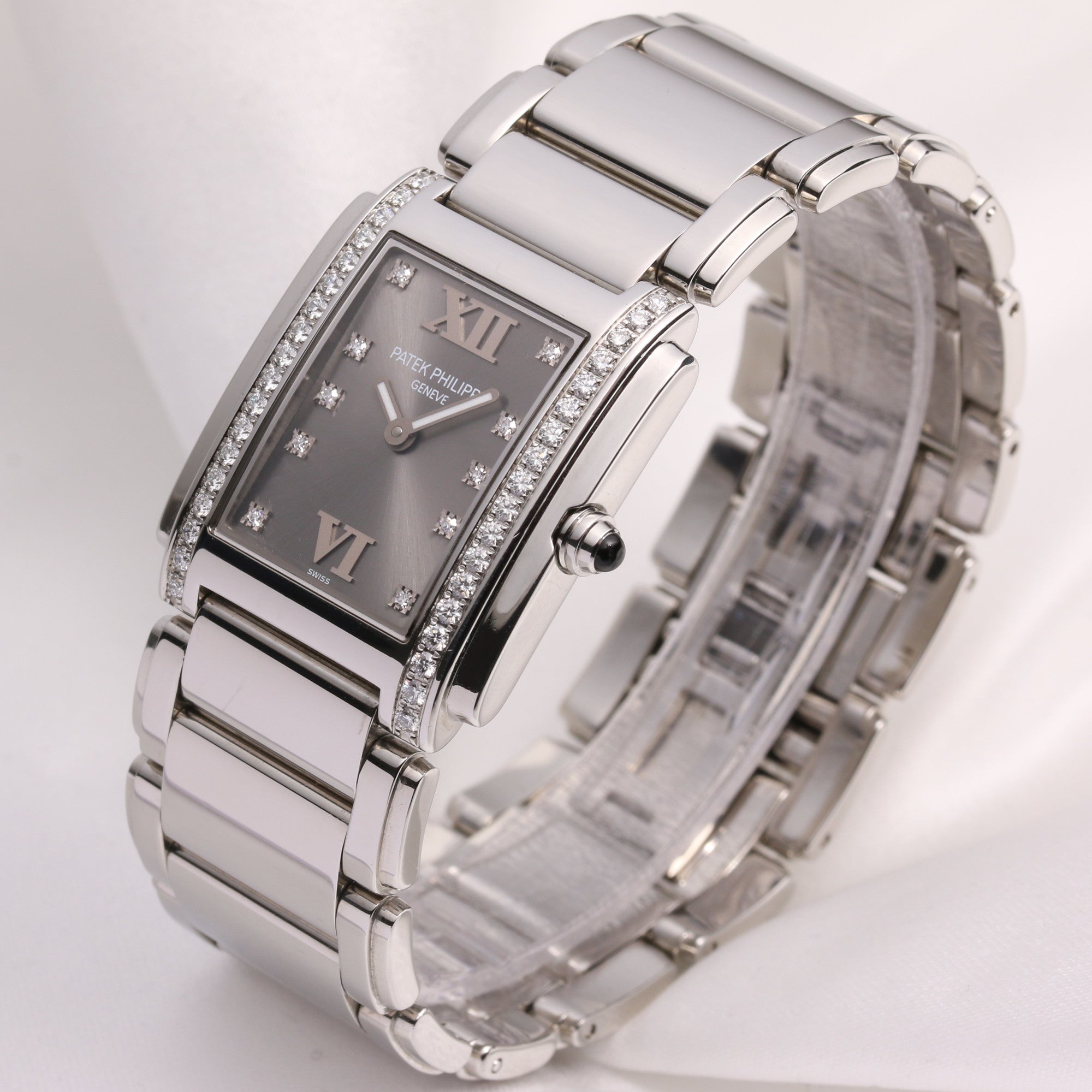 Patek Philippe Twenty-4 4910 10A-010 Diamond Stainless Steel Second Hand Watch Collectors 3