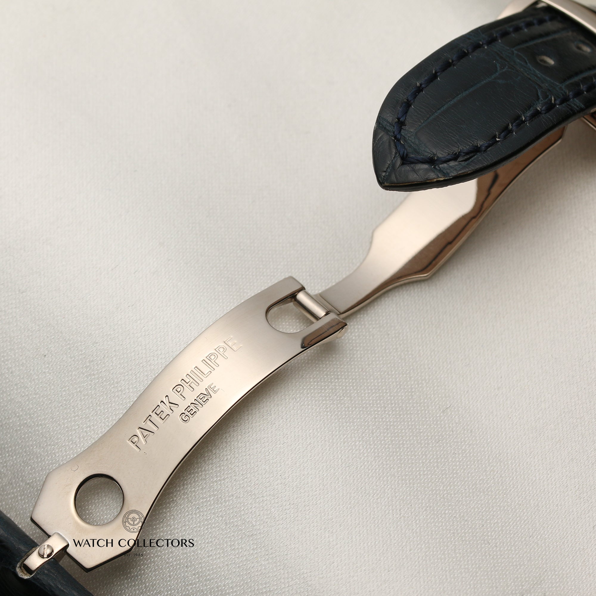 Patek Philippe World Time 18K White Gold Second Hand Watch Collectors 10