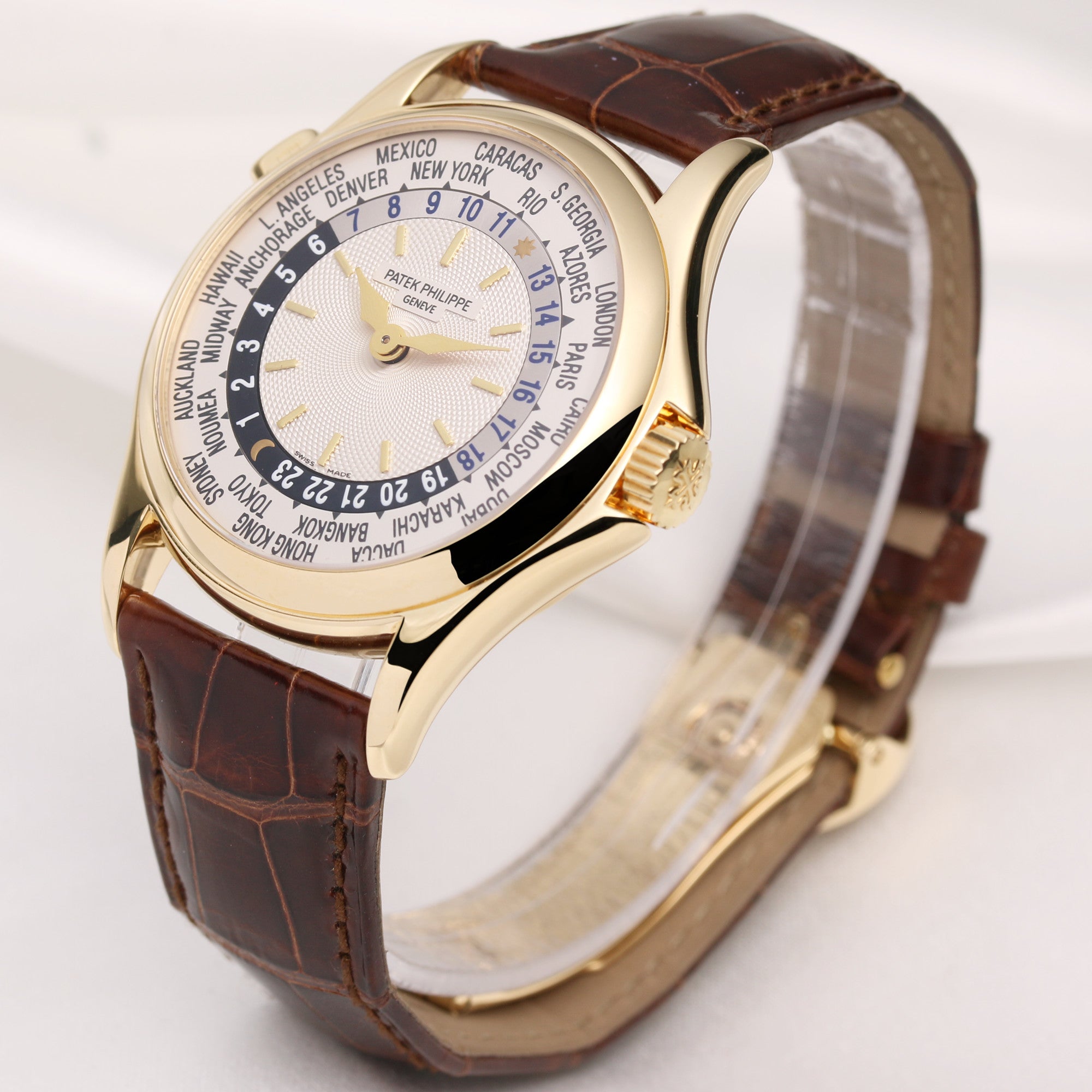 Patek Philippe World Time 5110J 18k Yellow Gold Second Hand Watch Collectors 3
