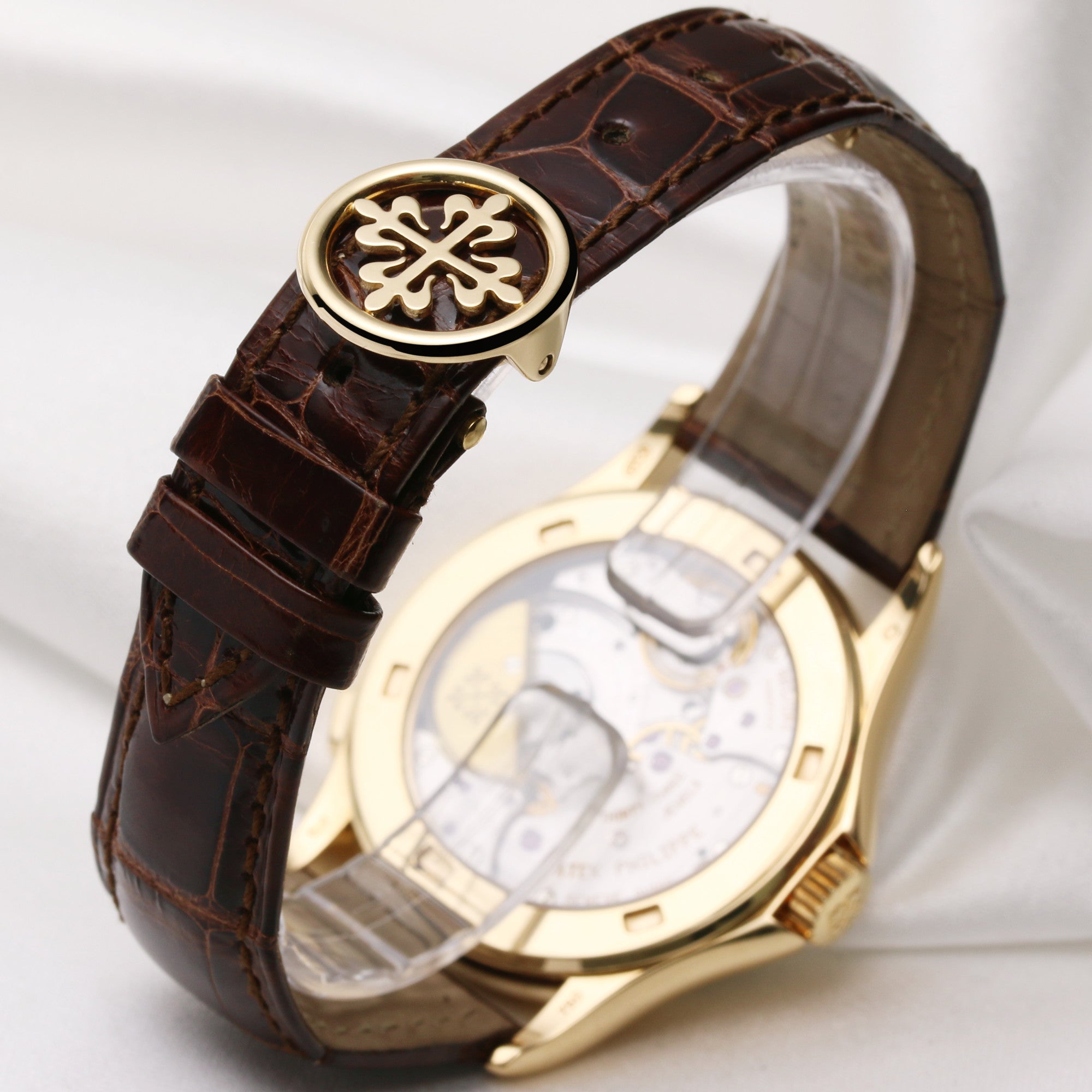 Patek Philippe World Time 5110J 18k Yellow Gold Second Hand Watch Collectors 5
