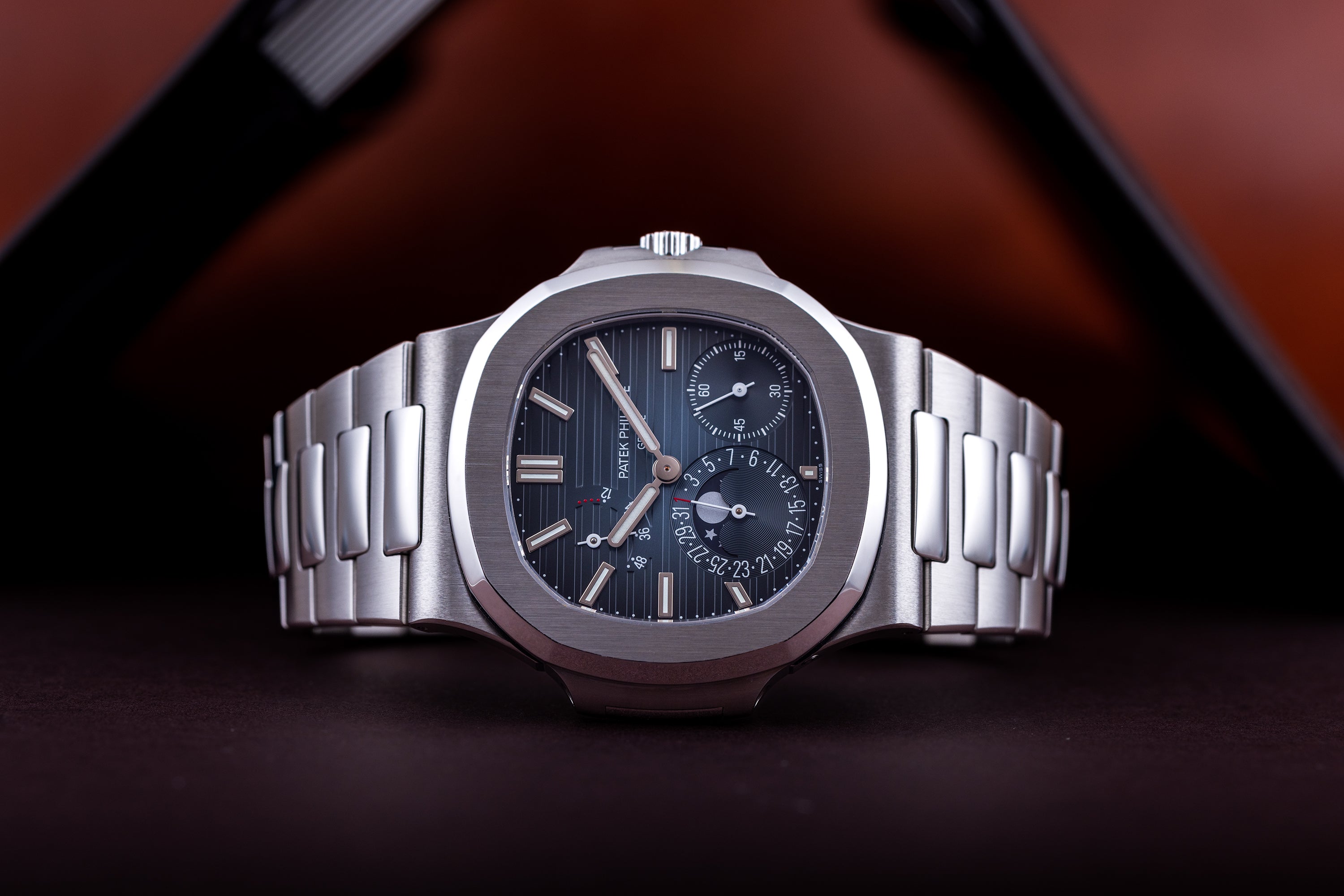Patek Philippe Nautilus | REF. 5712/1A-001 | Blue Dial | Box & Papers | 2016 | Stainless Steel